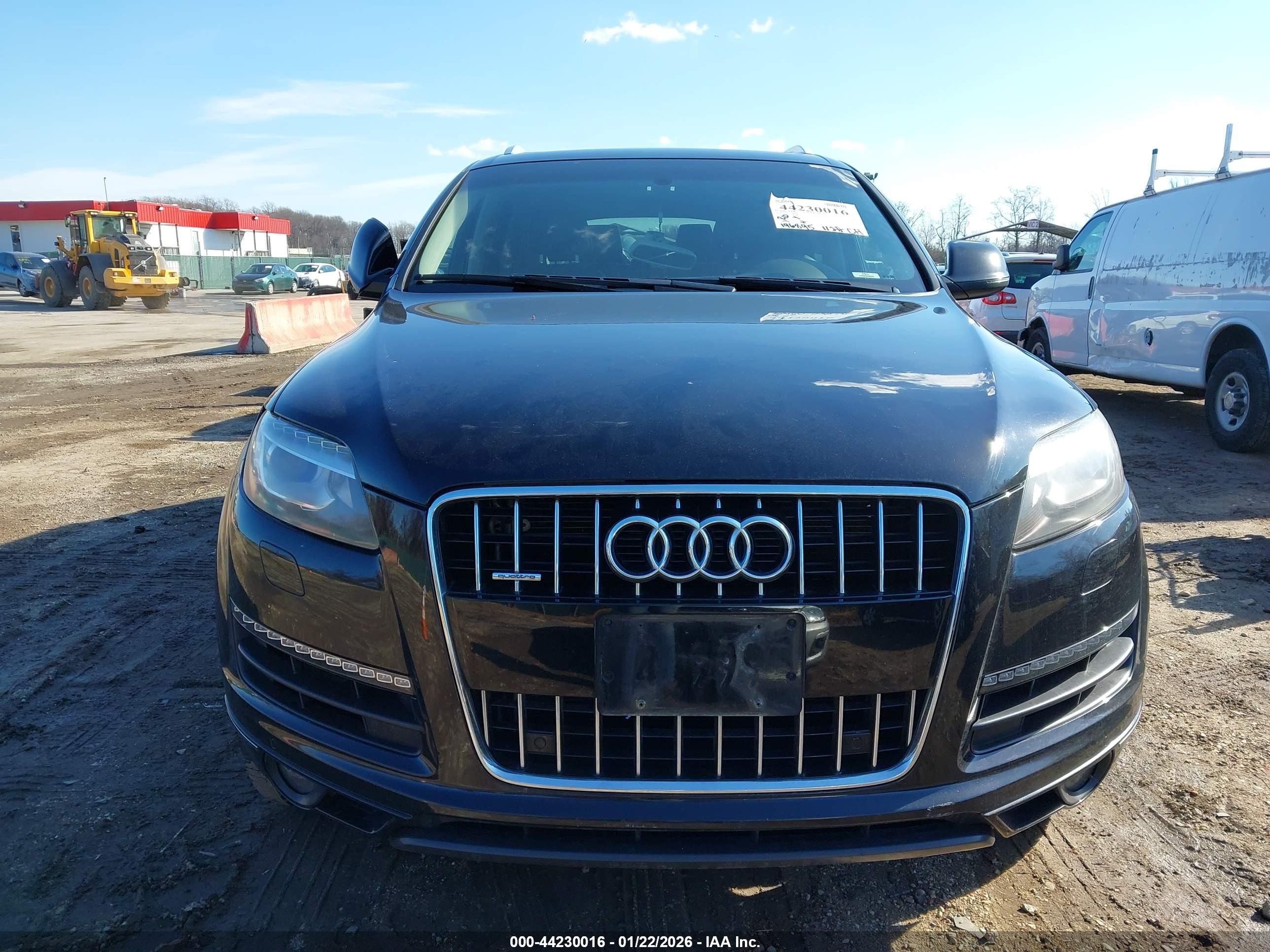 AUDI Q7 image 6