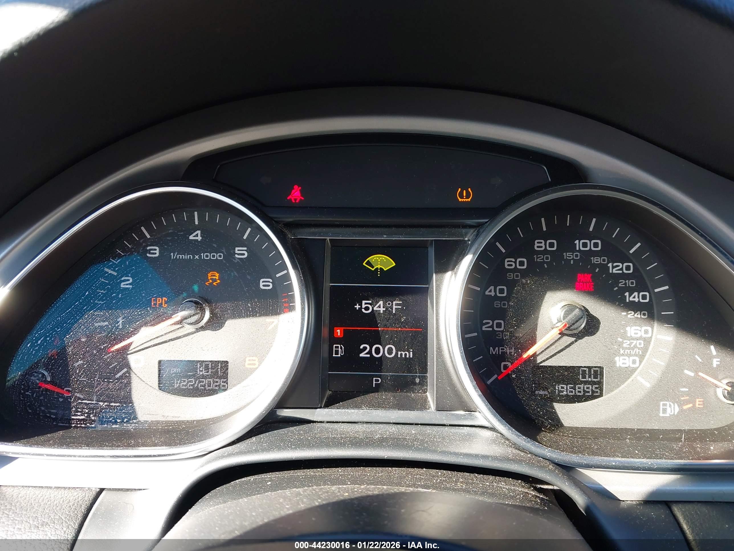 AUDI Q7 image 7