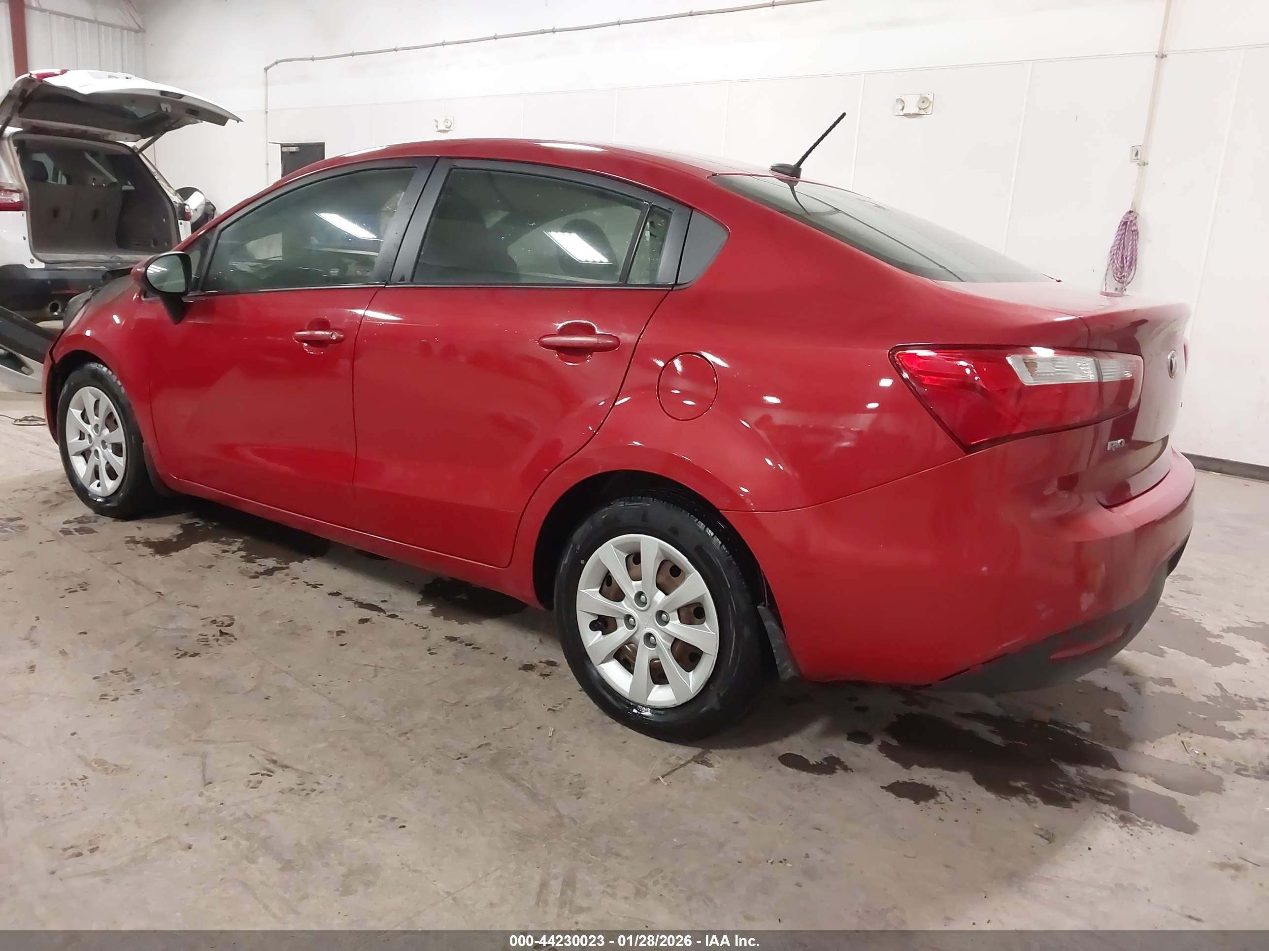 KIA RIO image 3