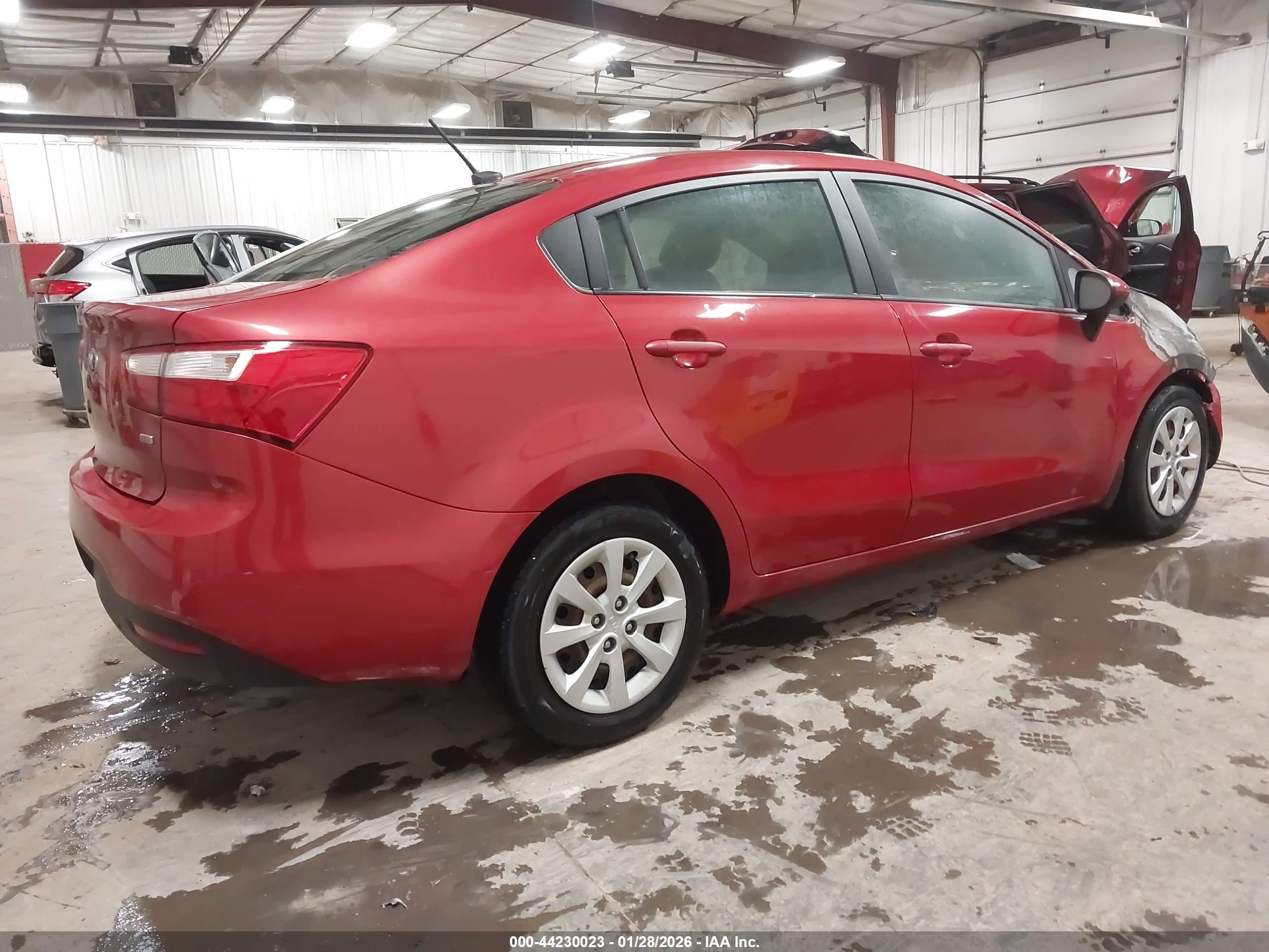 KIA RIO image 4