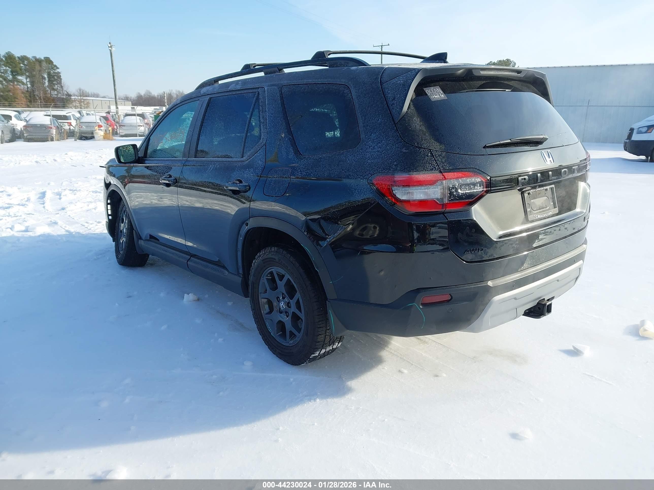 HONDA PILOT image 3