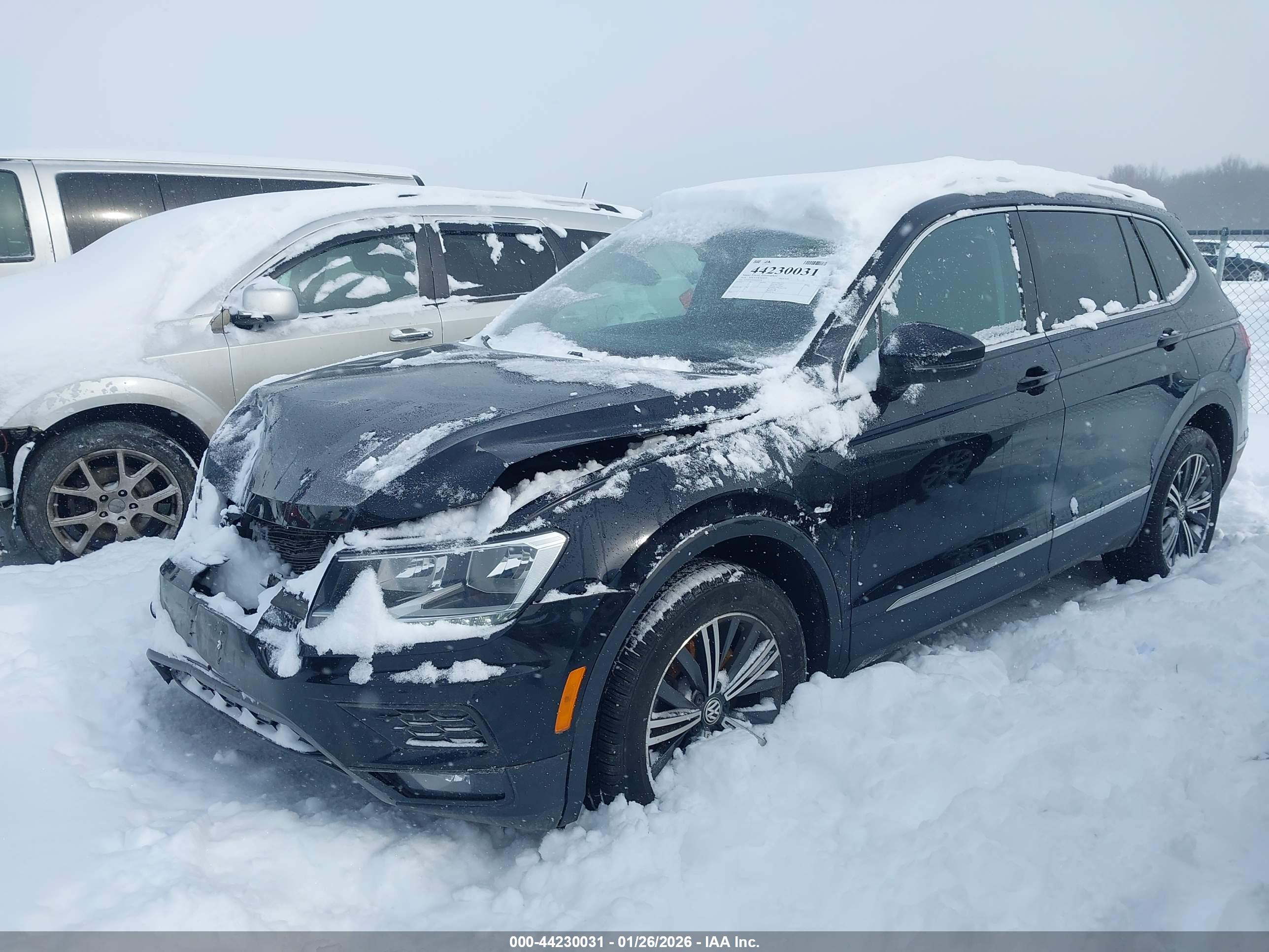 VOLKSWAGEN TIGUAN image 2