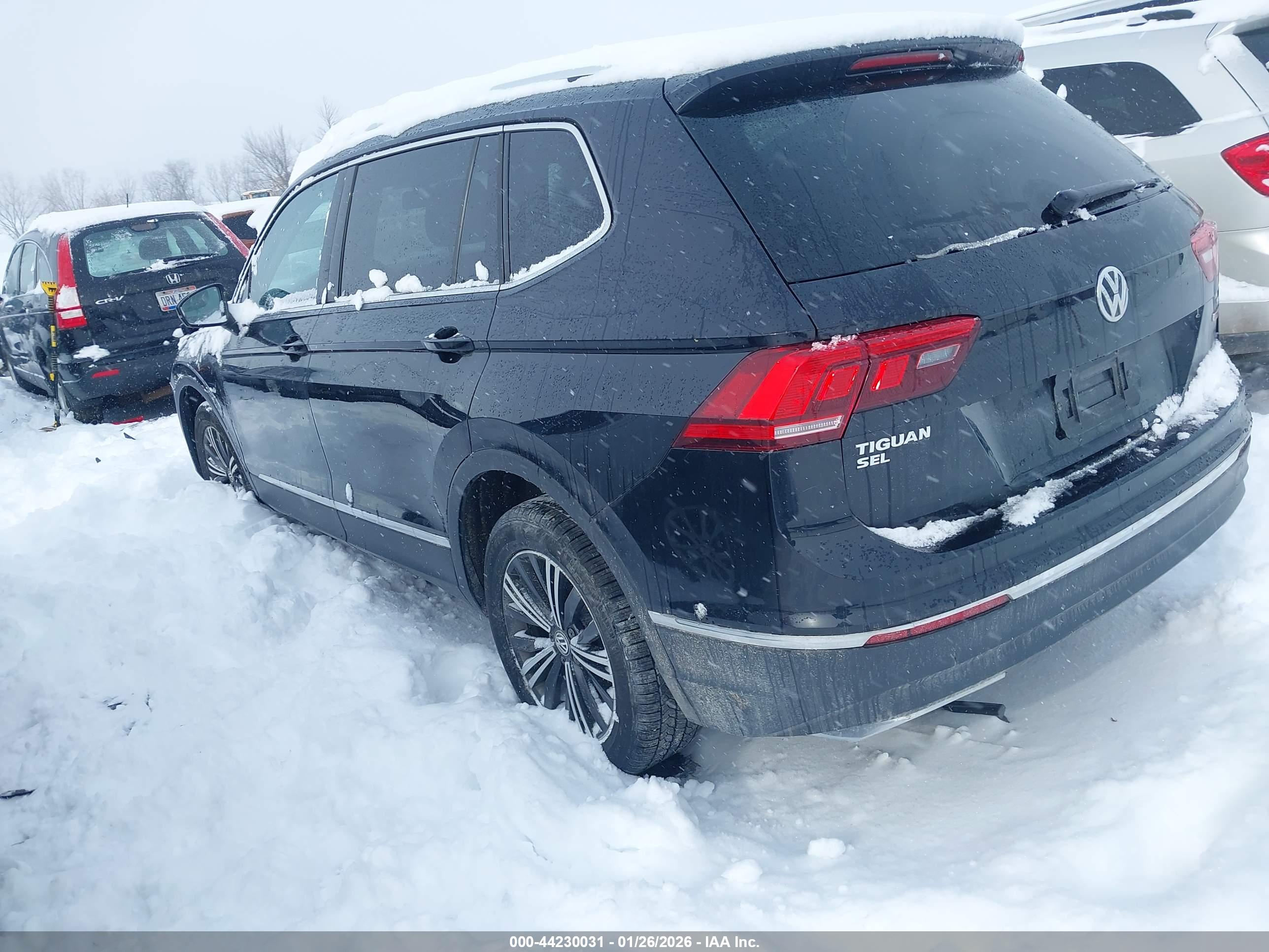 VOLKSWAGEN TIGUAN image 3