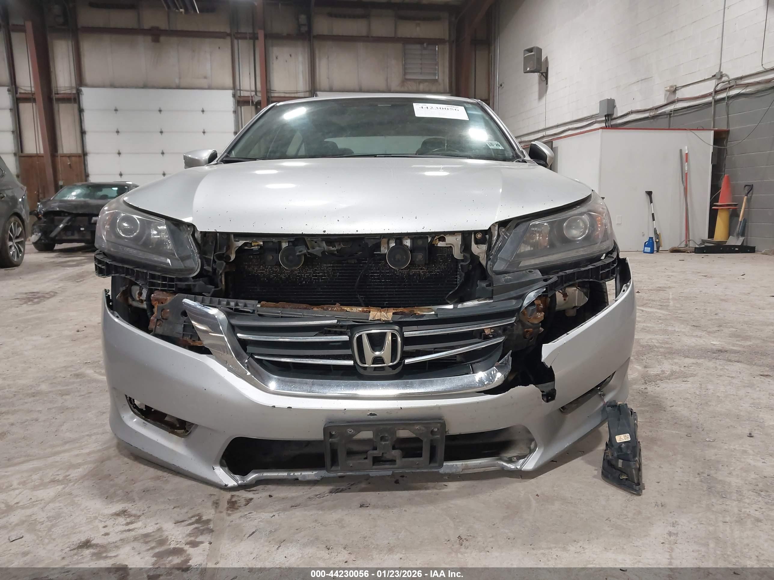 HONDA ACCORD image 6
