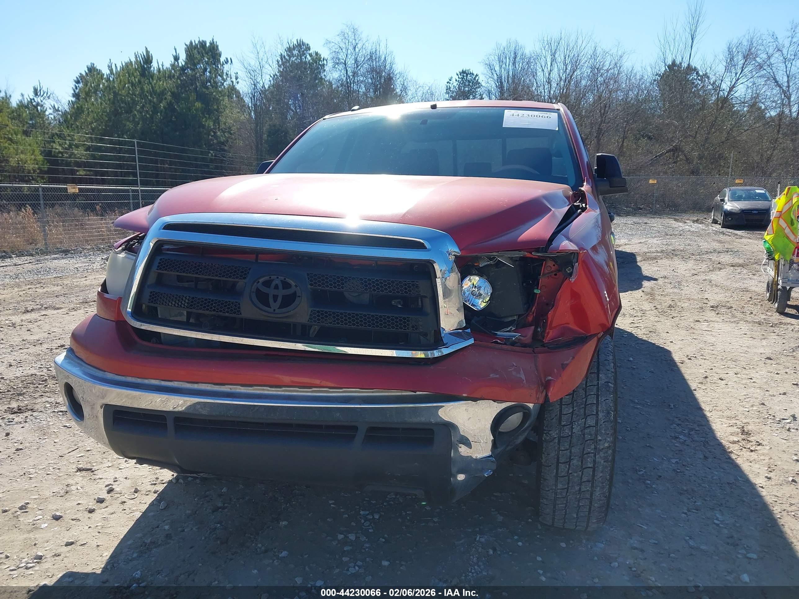 TOYOTA TUNDRA image 6