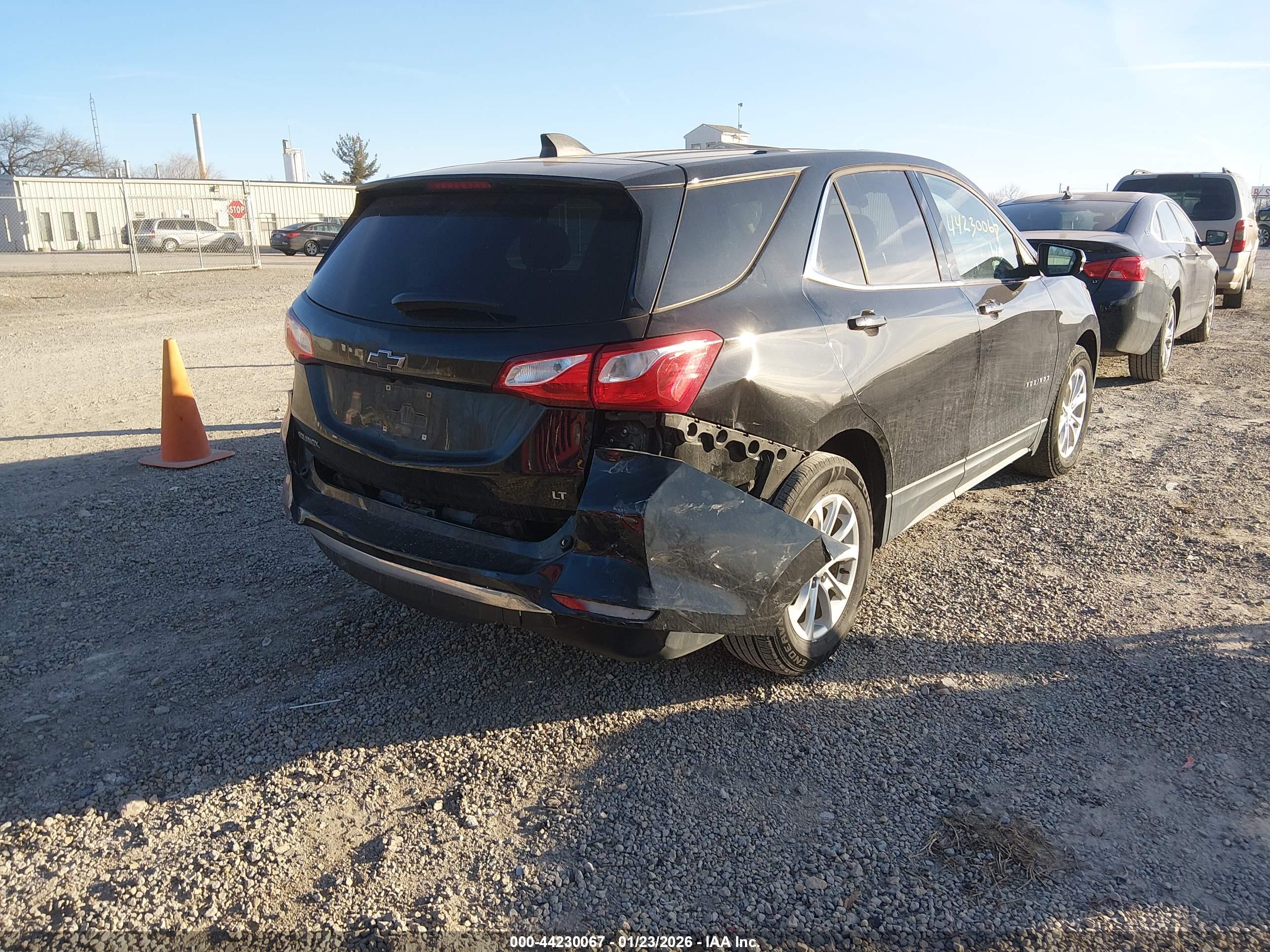 CHEVROLET EQUINOX image 4