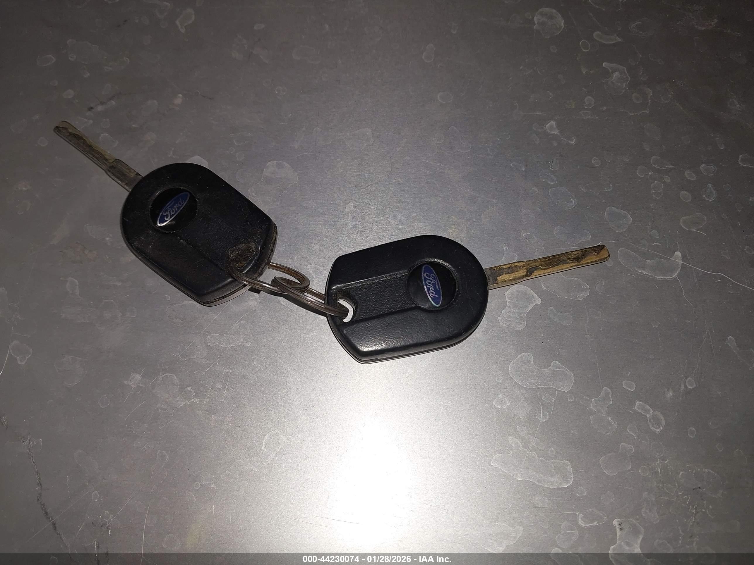 FORD FIESTA image 11