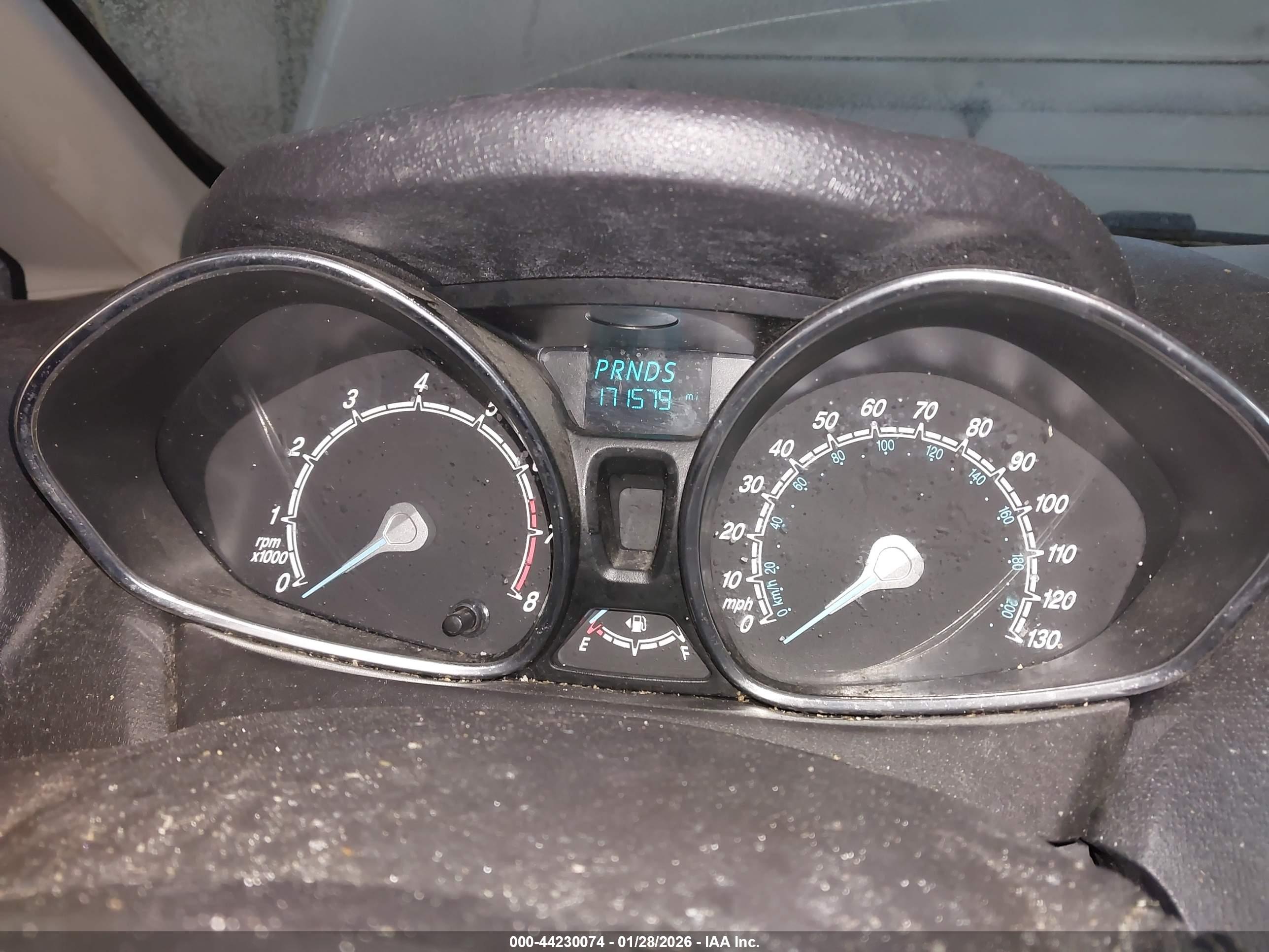 FORD FIESTA image 7