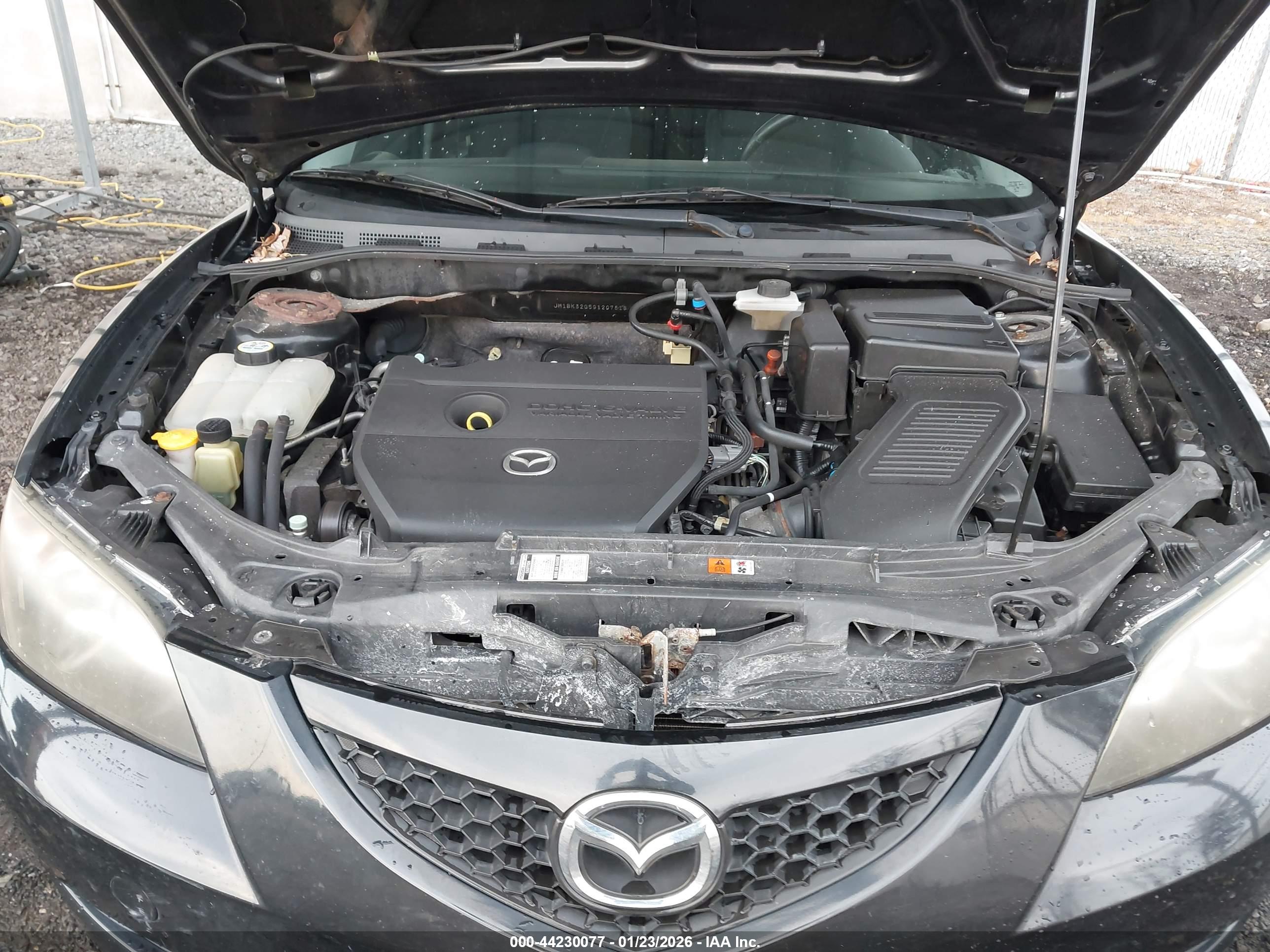 MAZDA MAZDA3 image 10