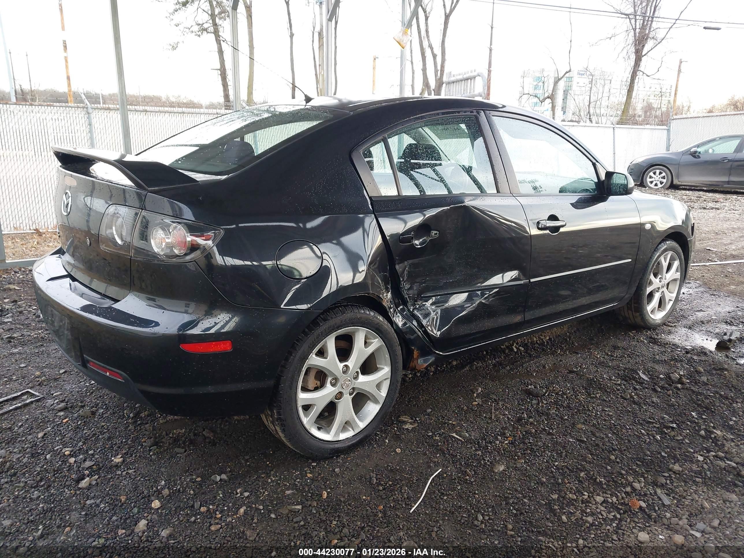MAZDA MAZDA3 image 4