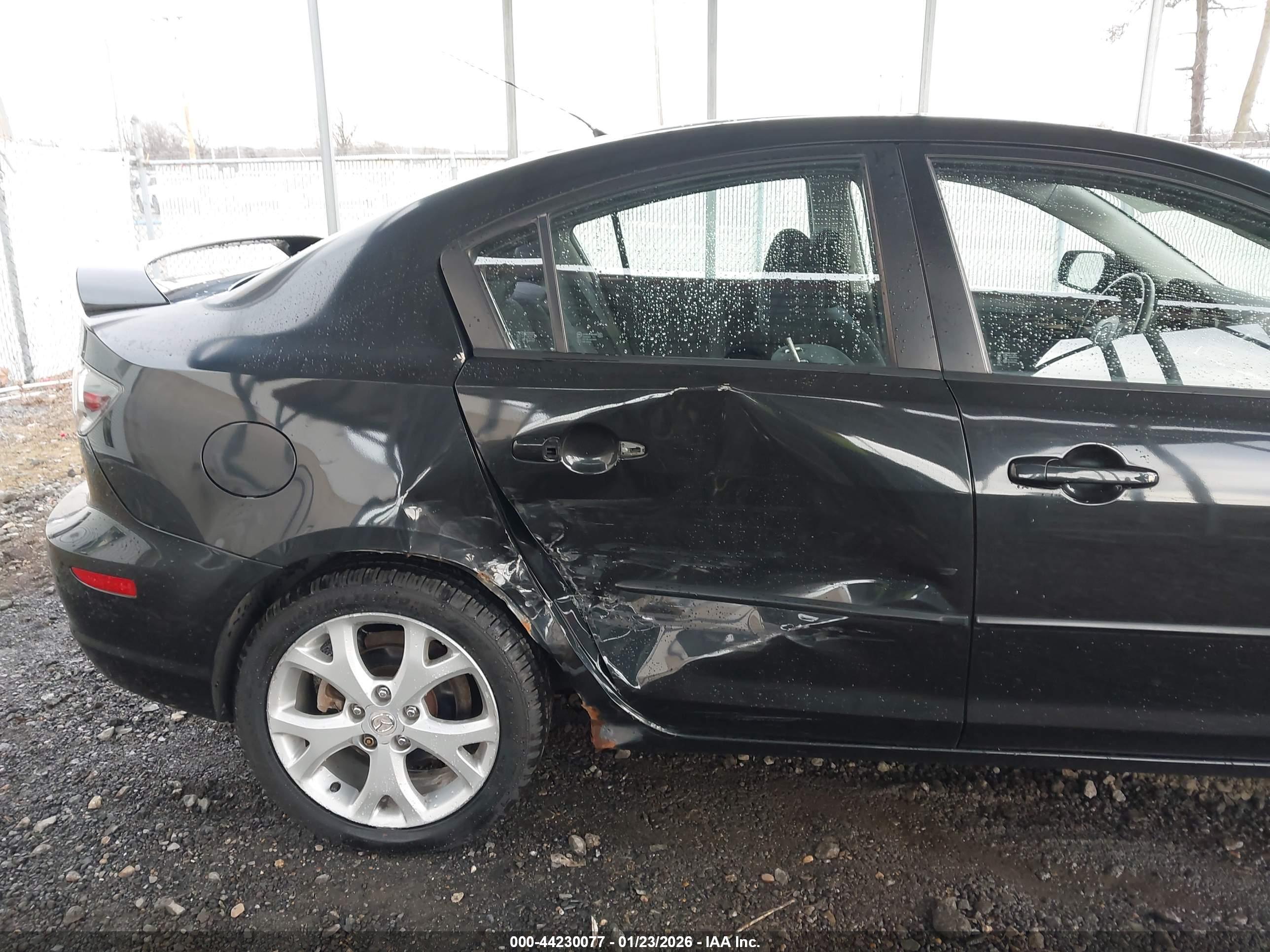 MAZDA MAZDA3 image 6