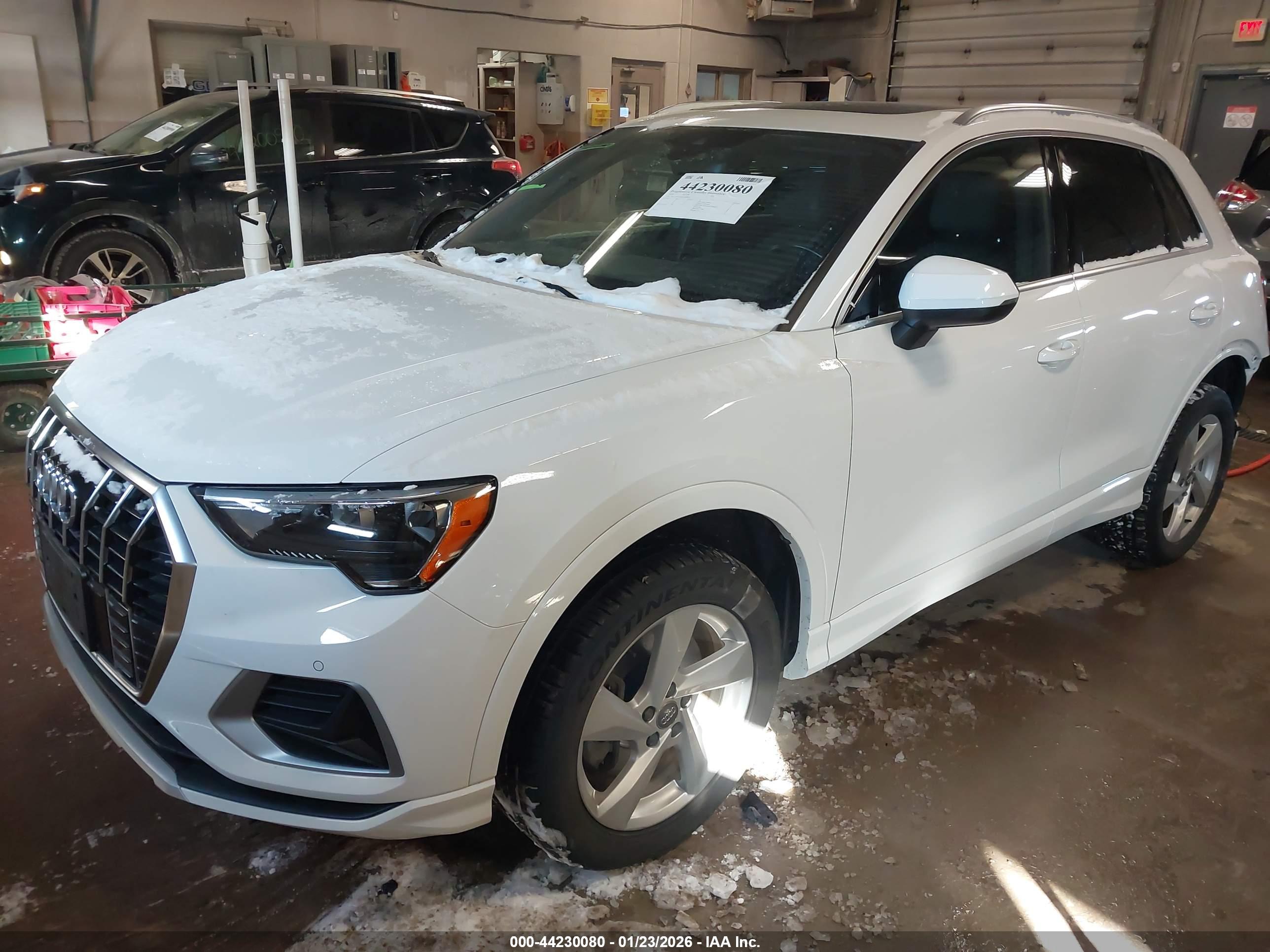 AUDI Q3 image 2