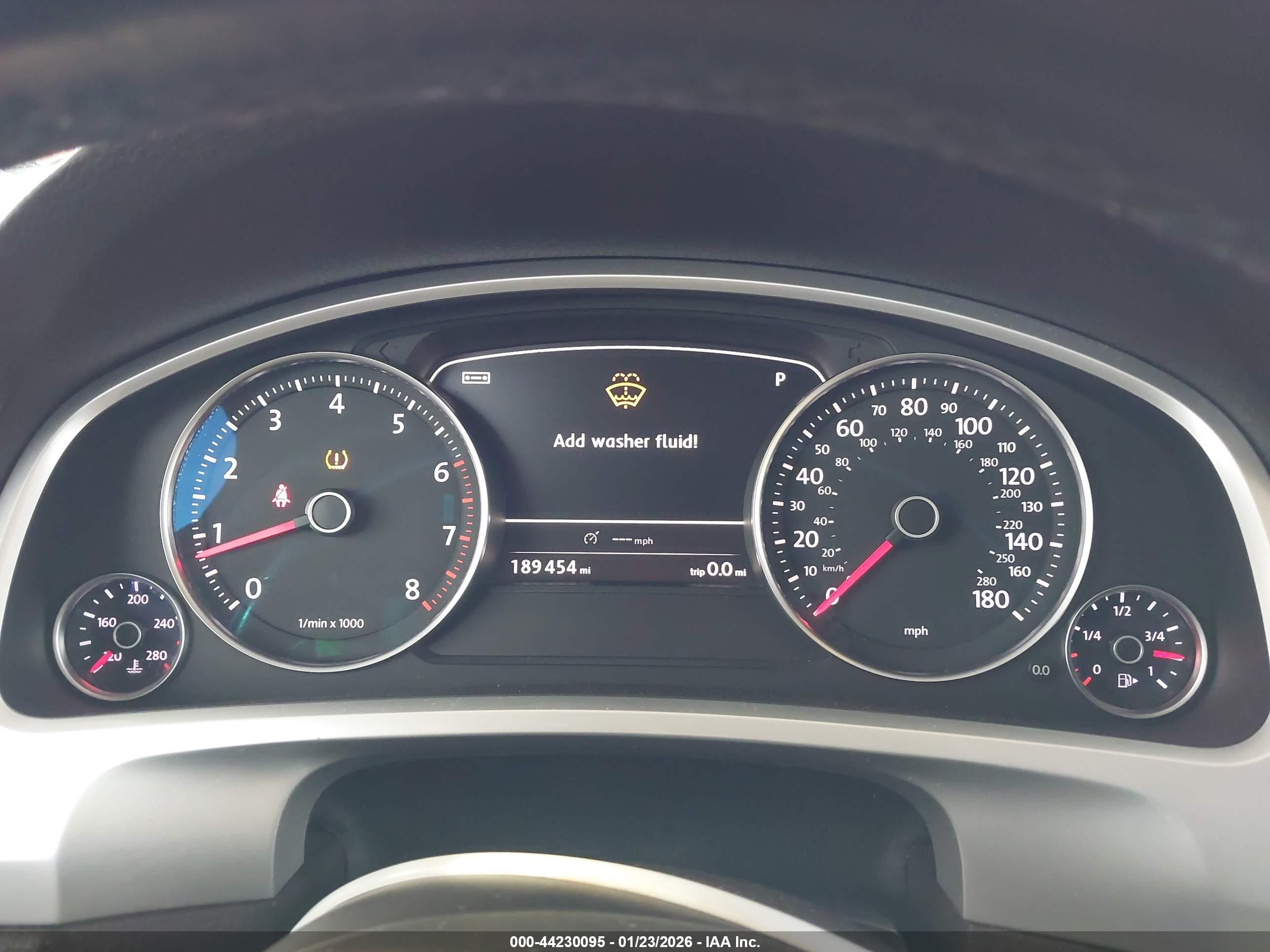 VOLKSWAGEN TOUAREG image 7