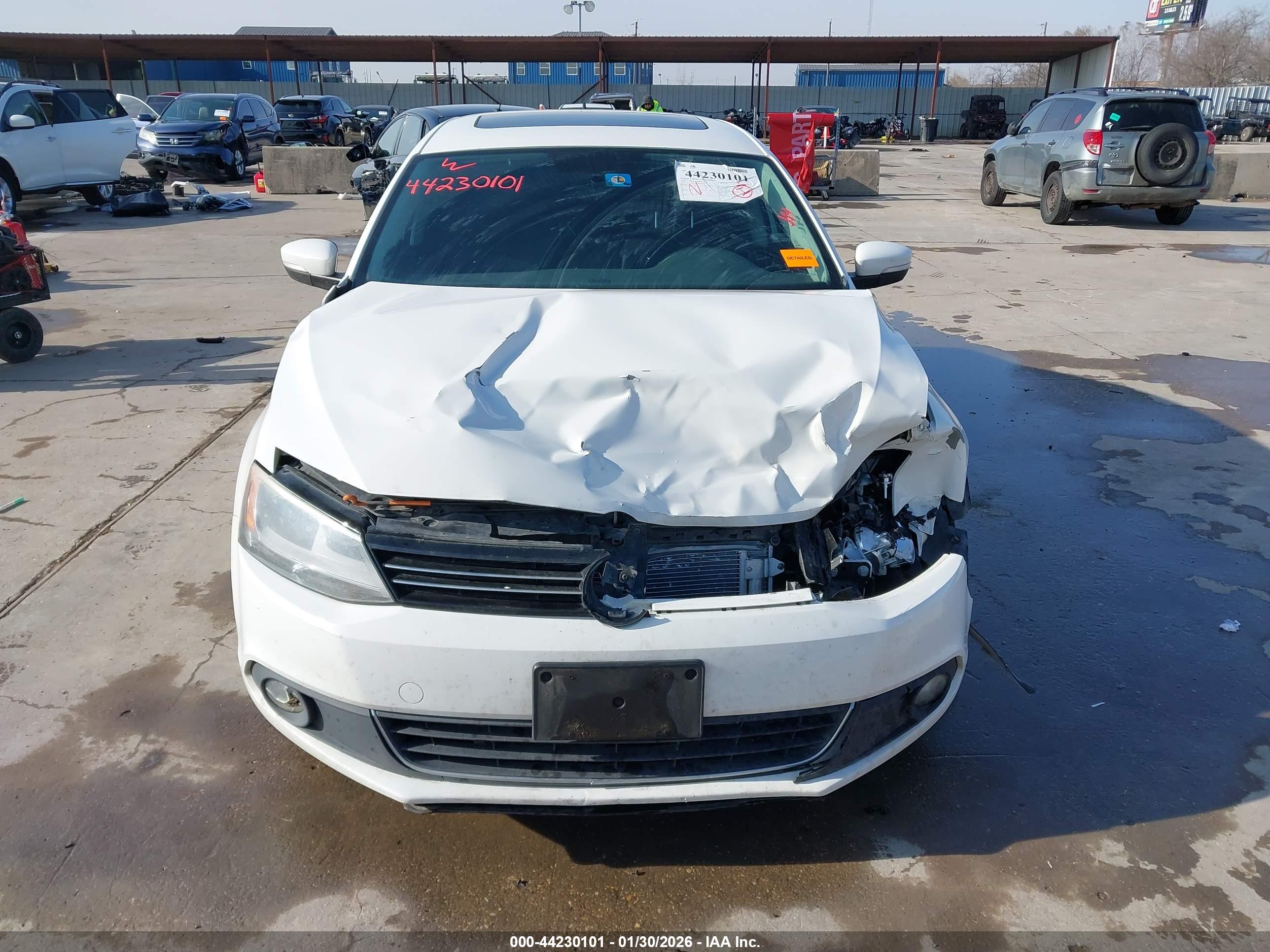 VOLKSWAGEN JETTA image 6