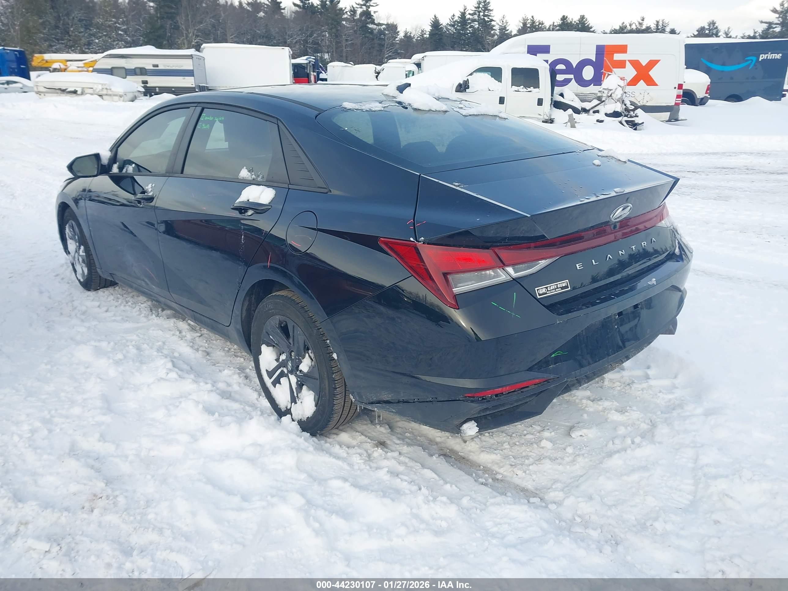 HYUNDAI ELANTRA image 3