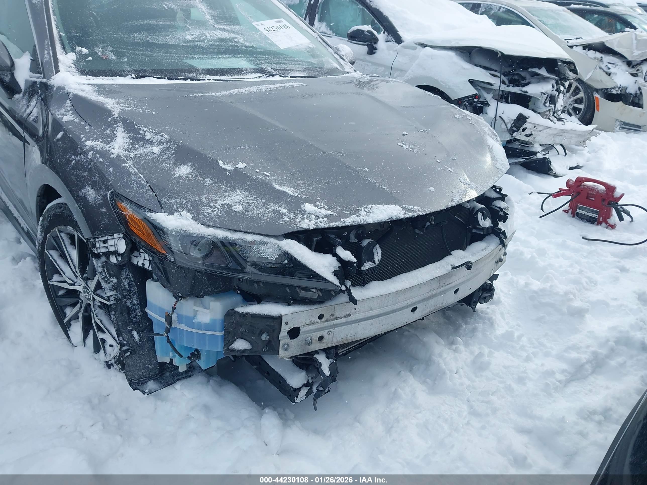TOYOTA CAMRY image 6
