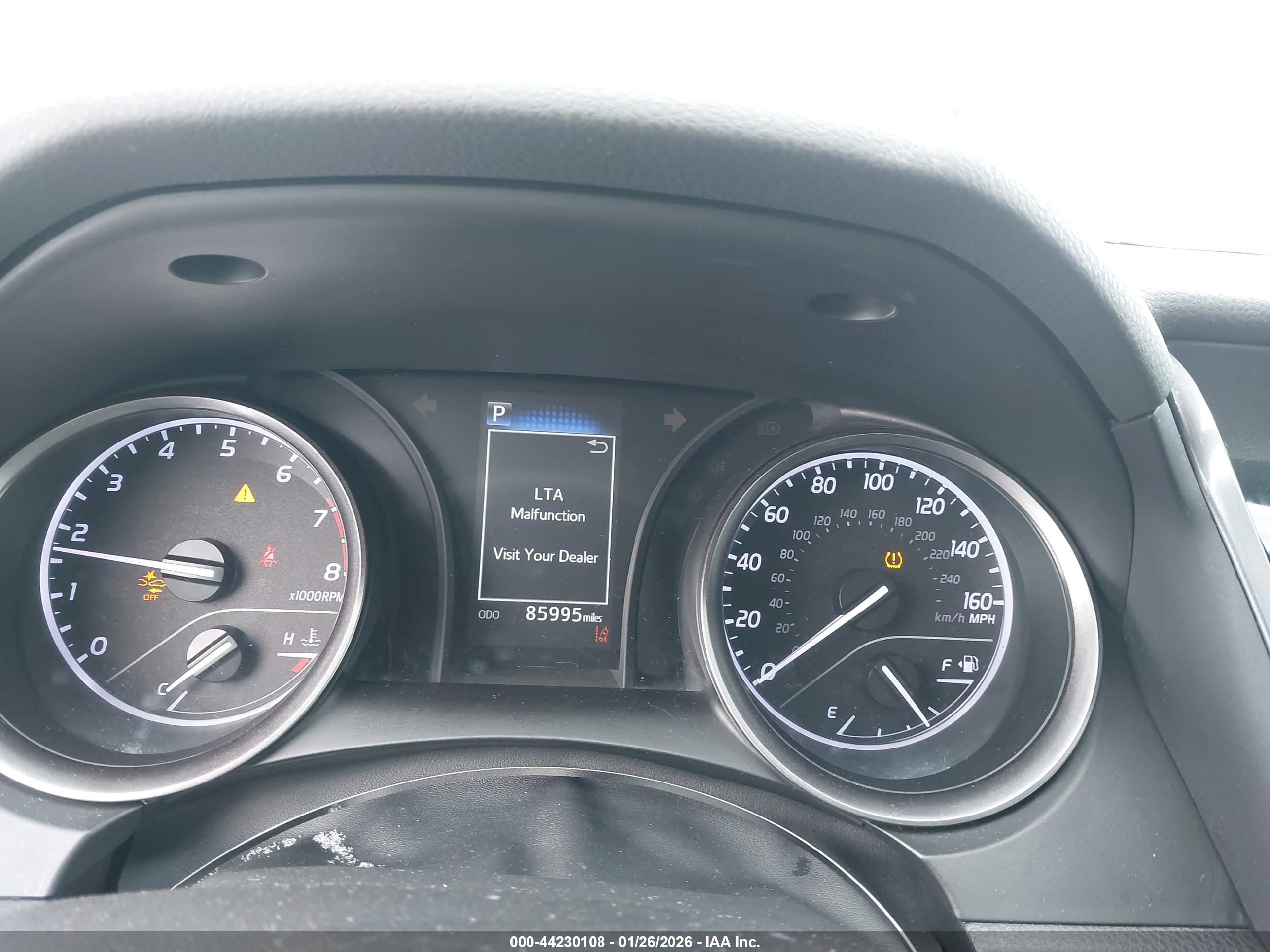 TOYOTA CAMRY image 7