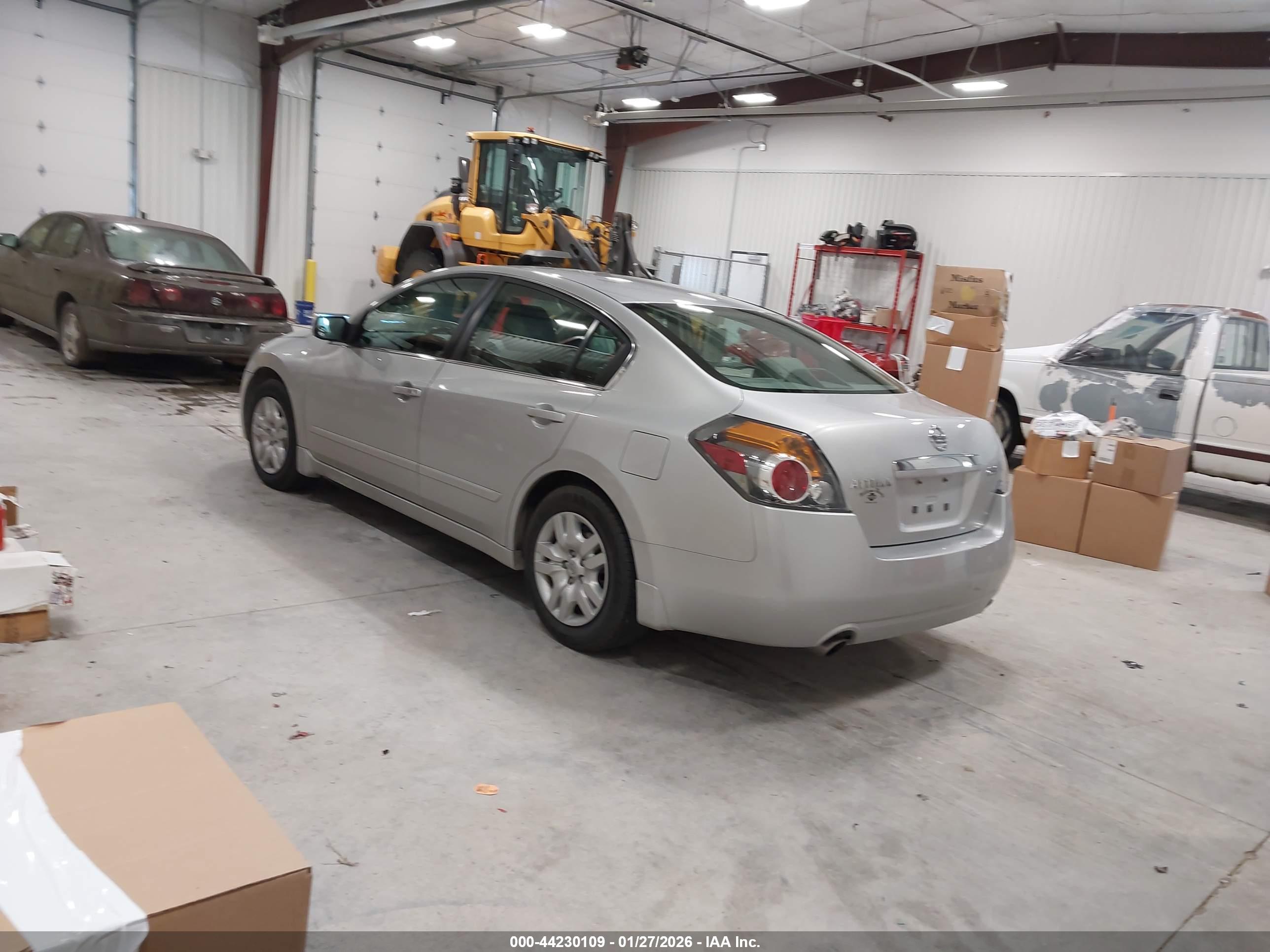 NISSAN ALTIMA image 3
