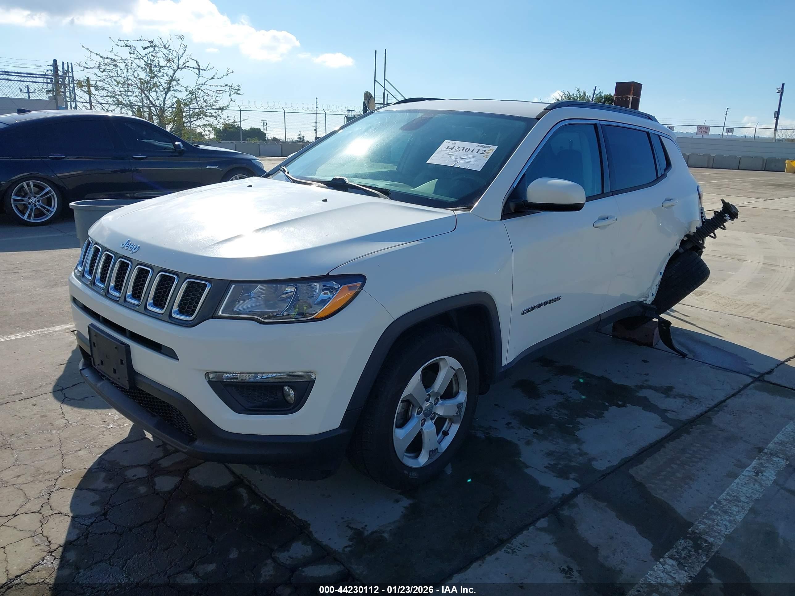 JEEP COMPASS image 2
