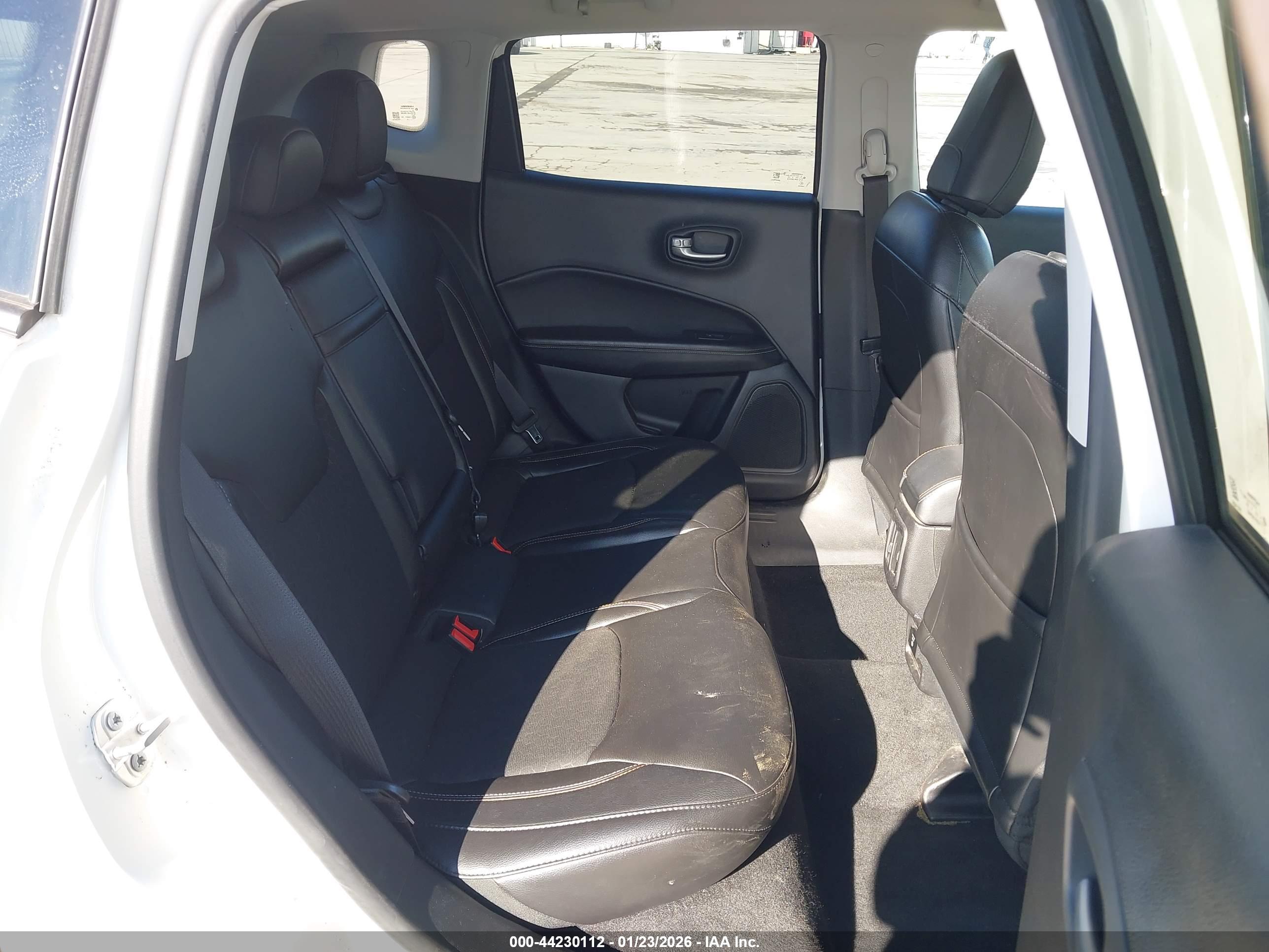 JEEP COMPASS image 8