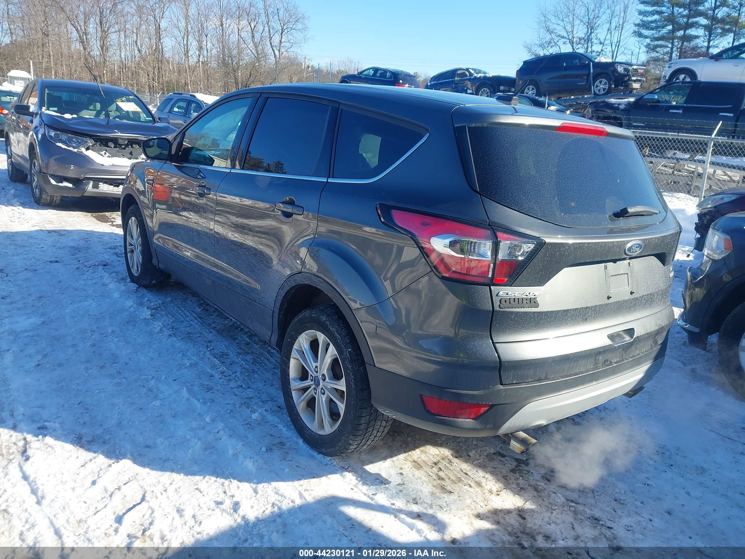 FORD ESCAPE image 3