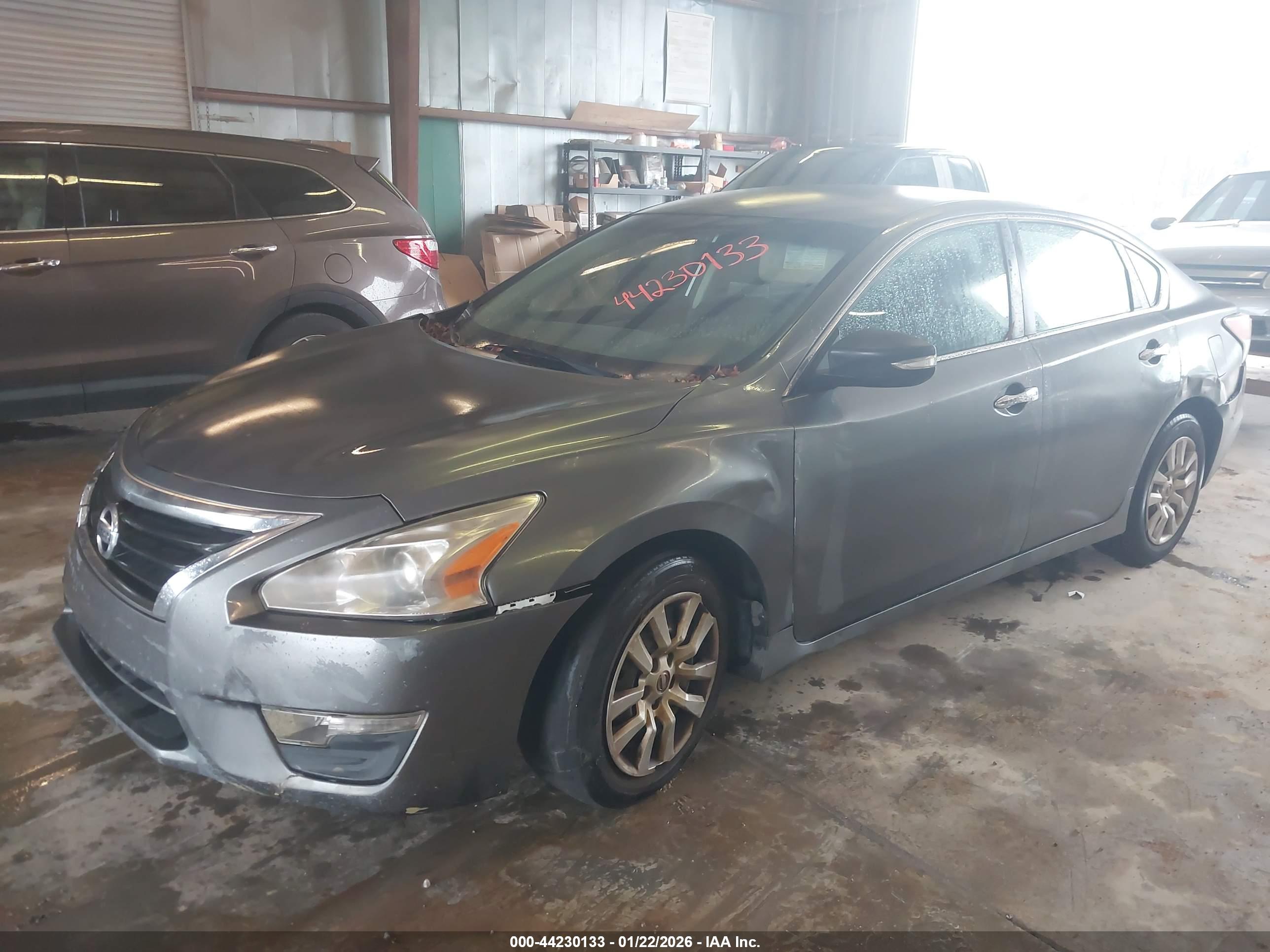 NISSAN ALTIMA image 2