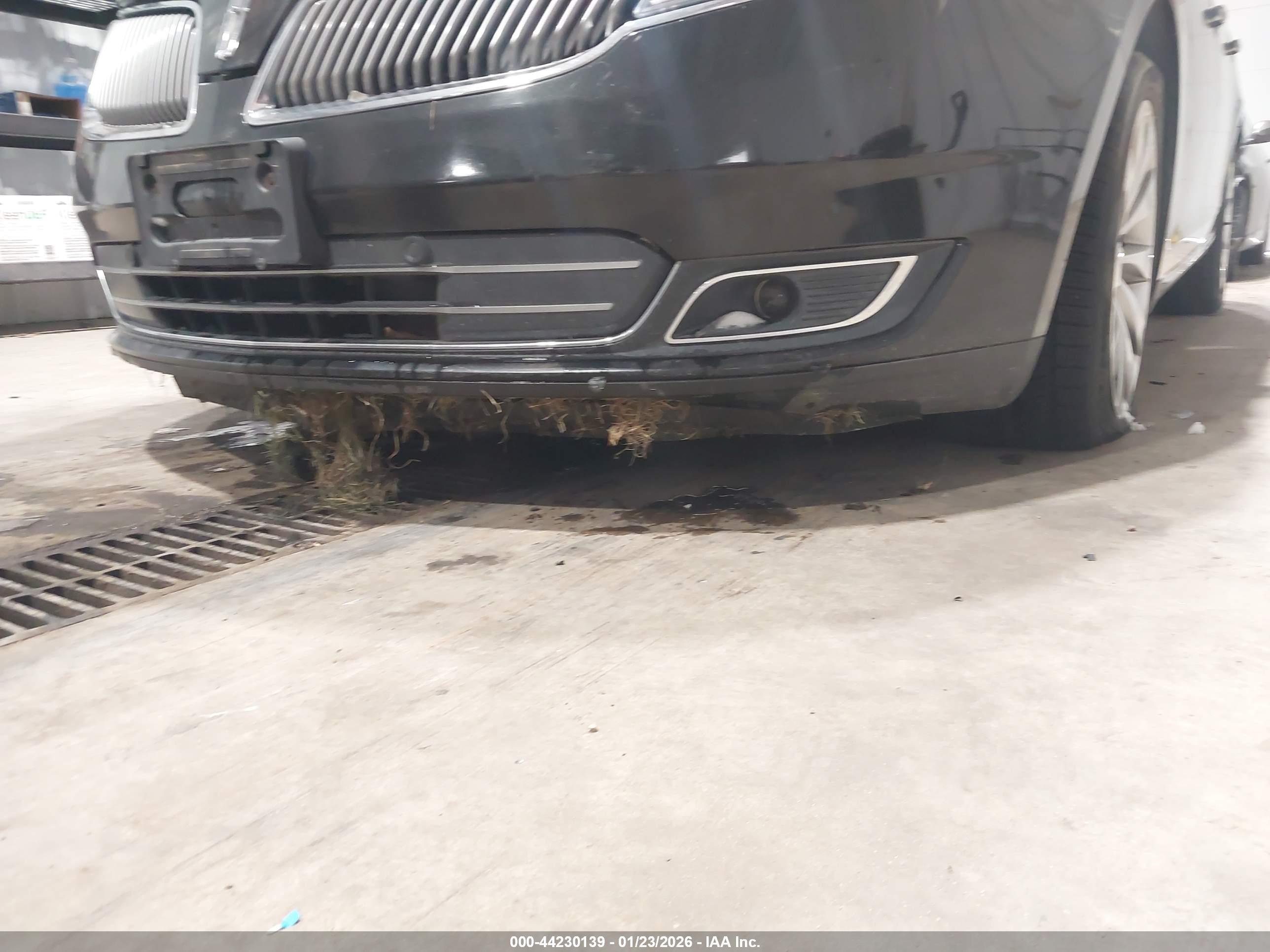 LINCOLN MKS image 6