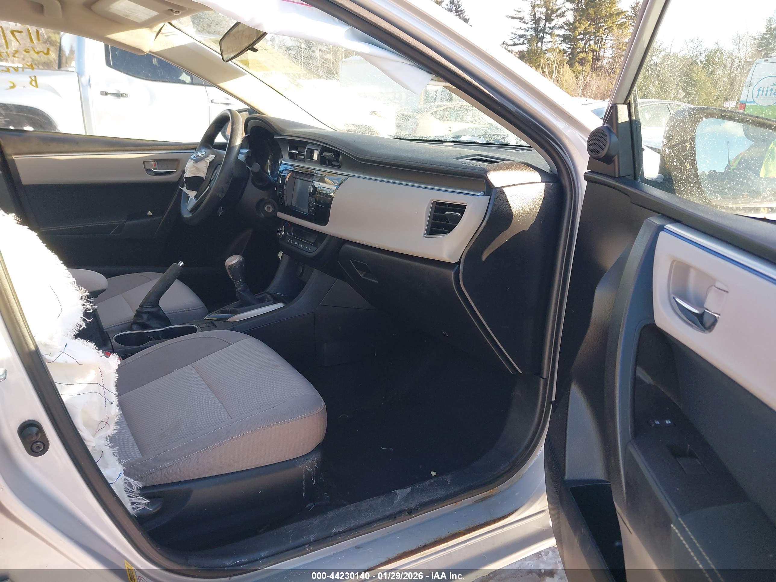 TOYOTA COROLLA image 5