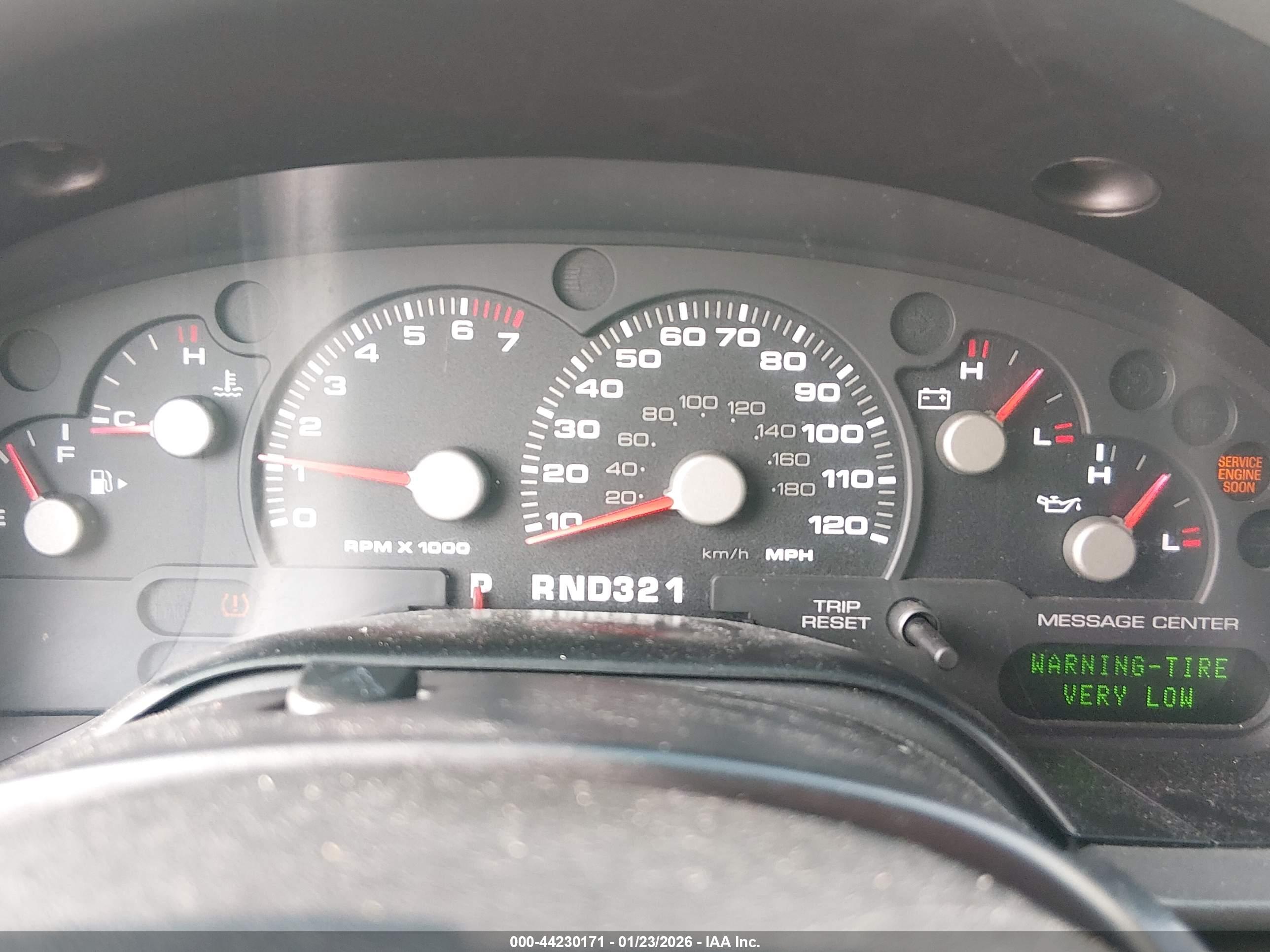 FORD EXPLORER image 7