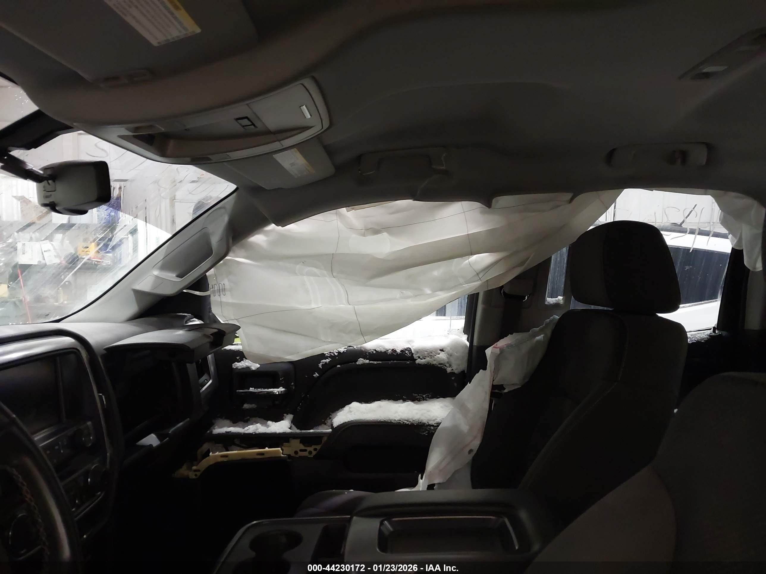 CHEVROLET SILVERADO image 5