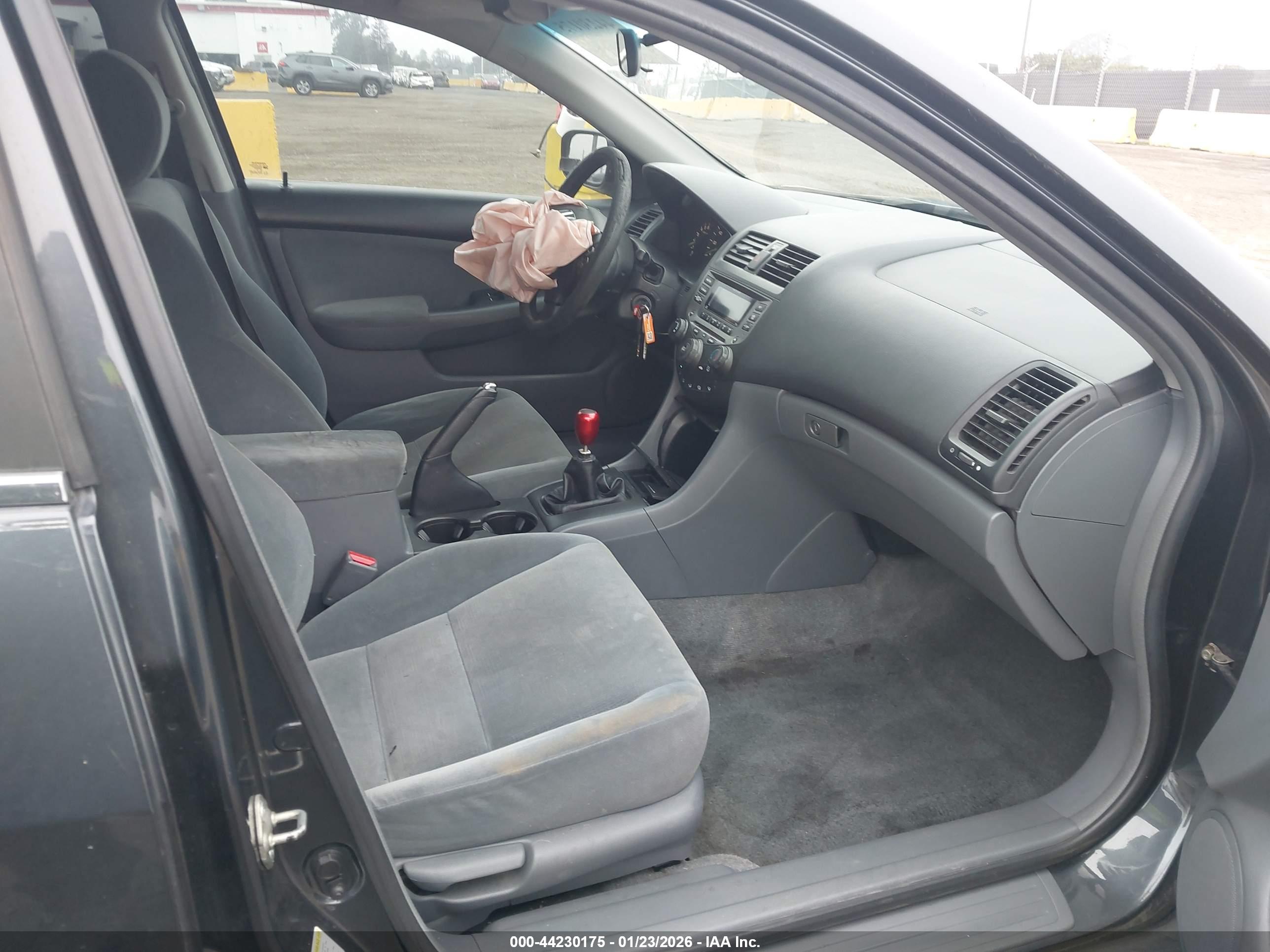HONDA ACCORD image 5