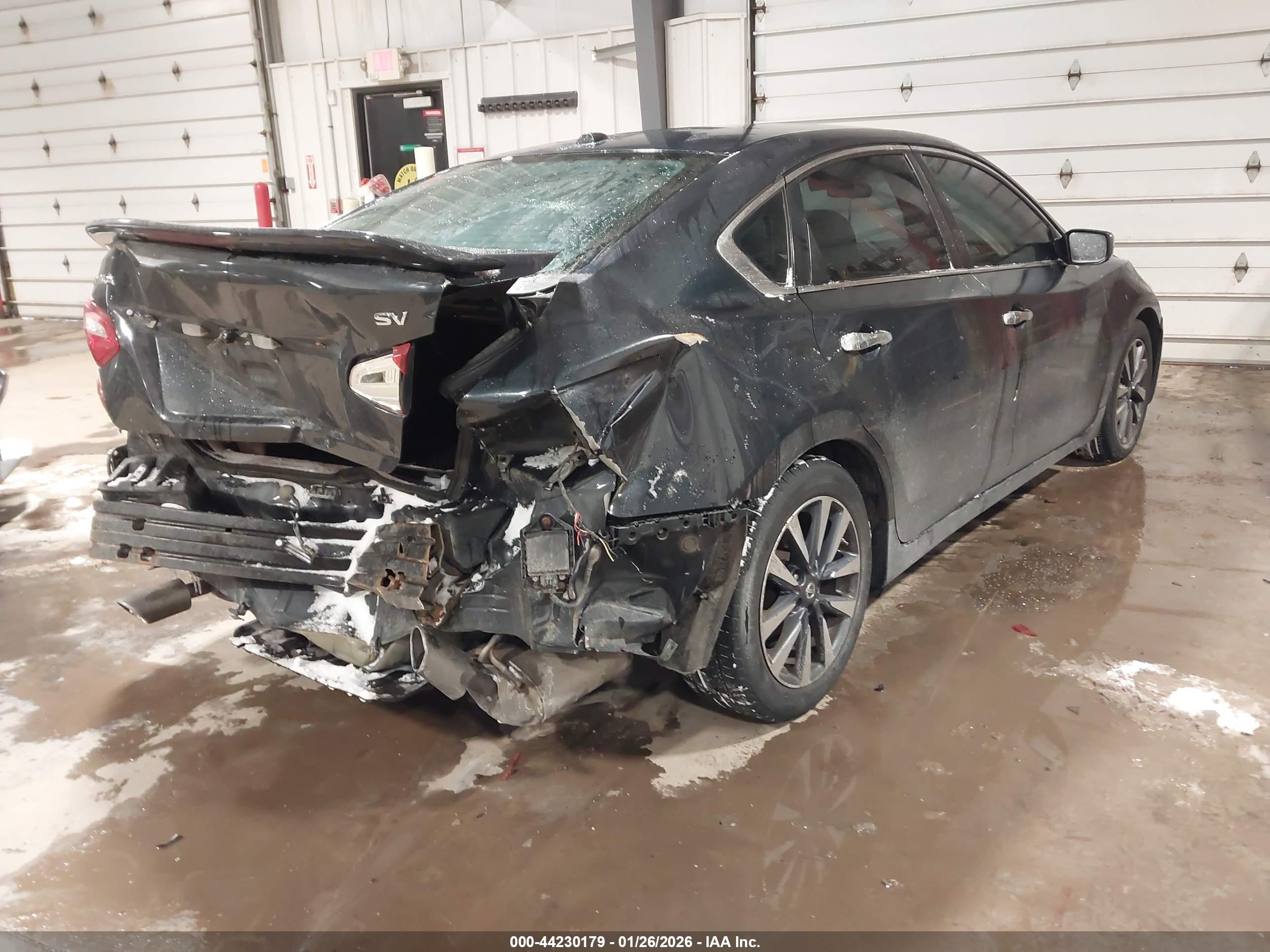 NISSAN ALTIMA image 4