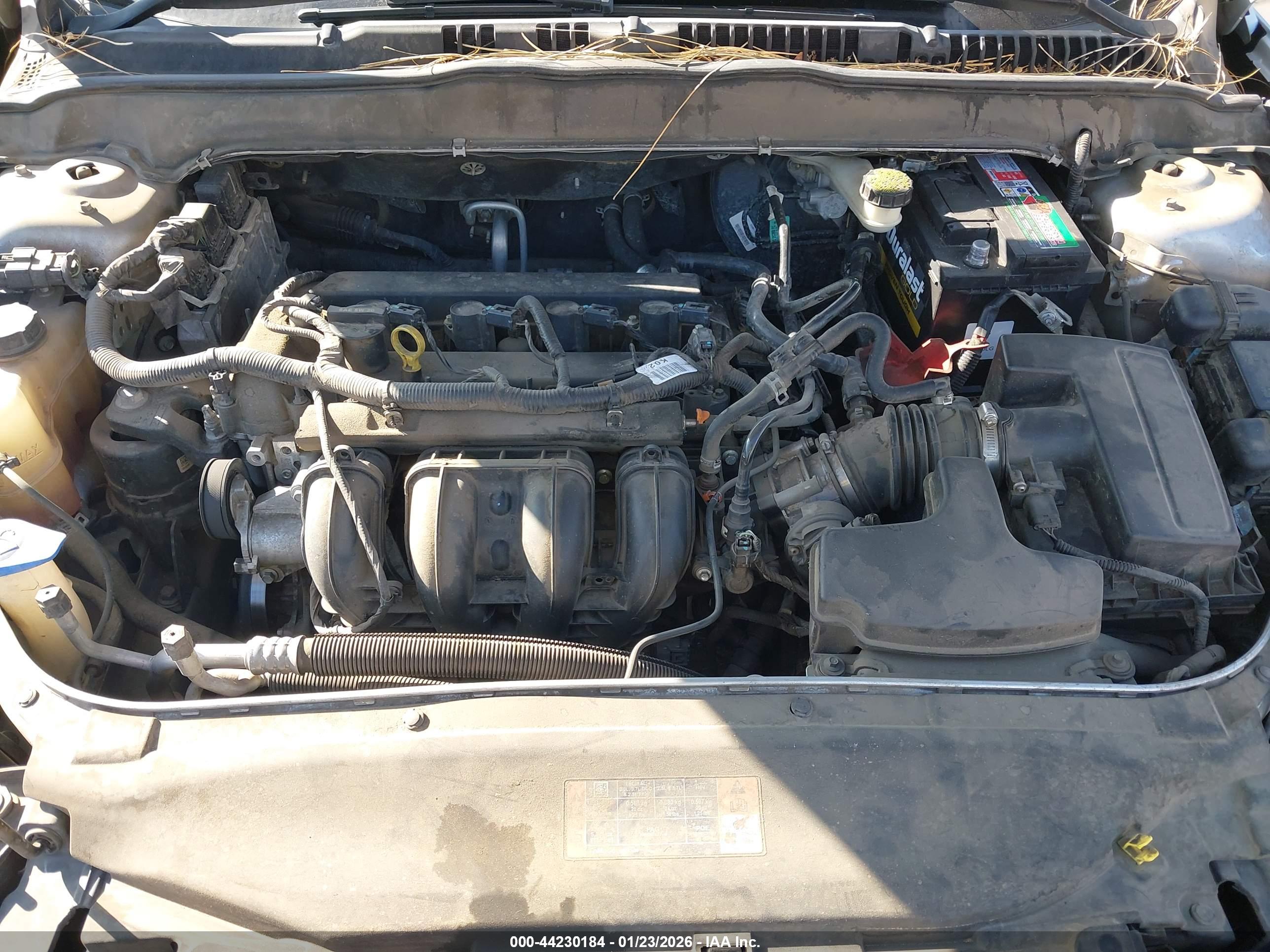 FORD FUSION image 10
