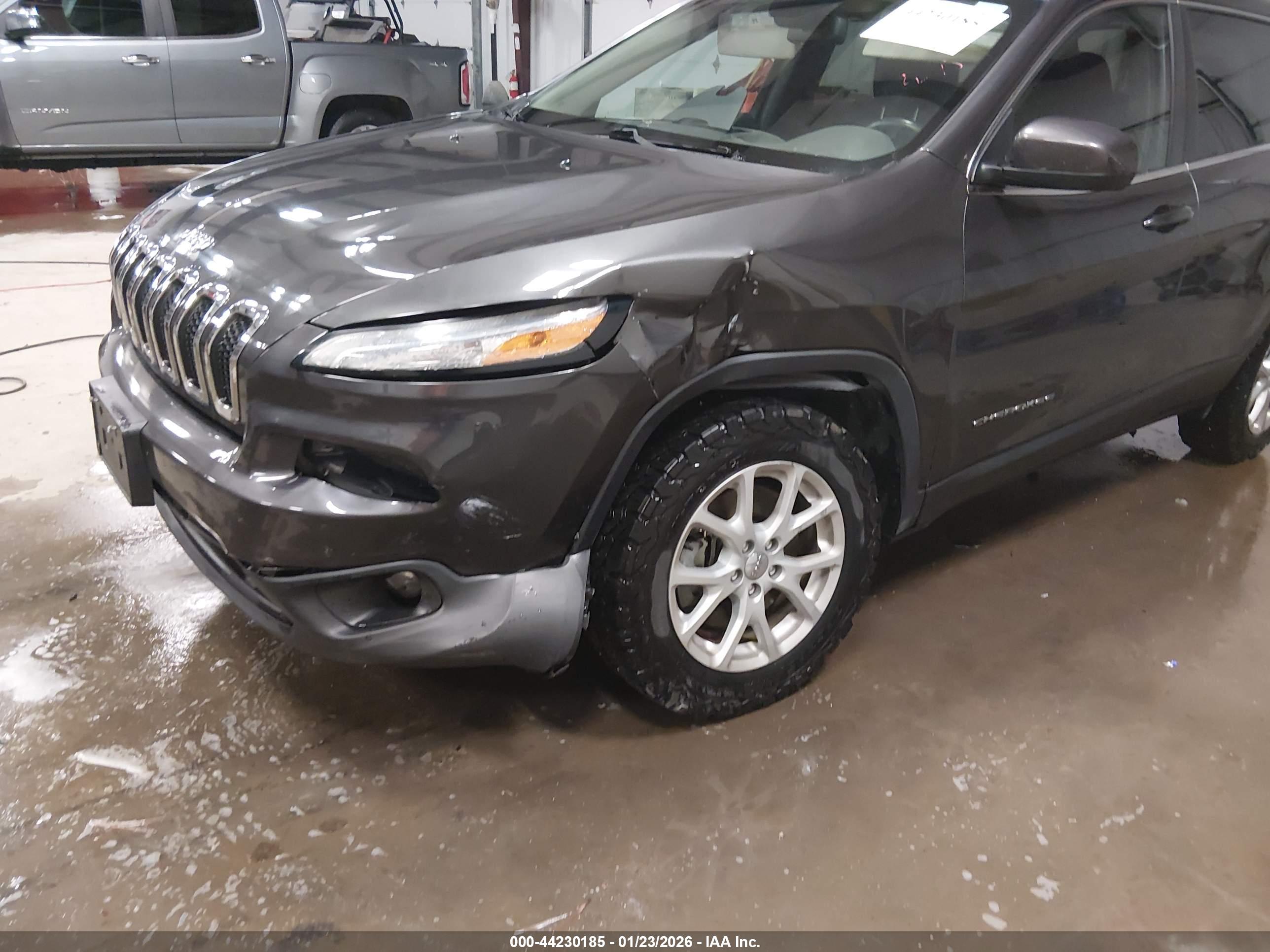 JEEP CHEROKEE image 6