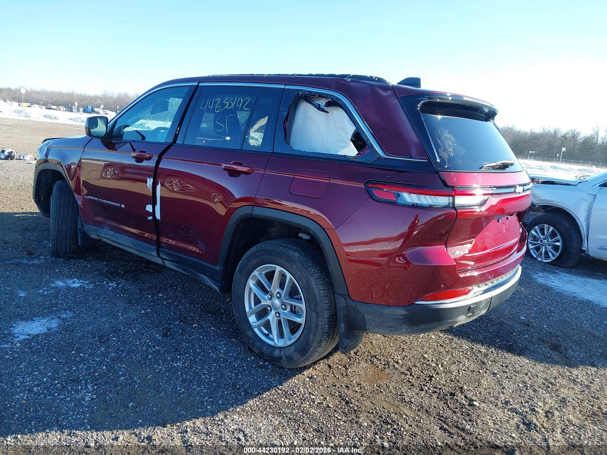 JEEP GRAND image 3