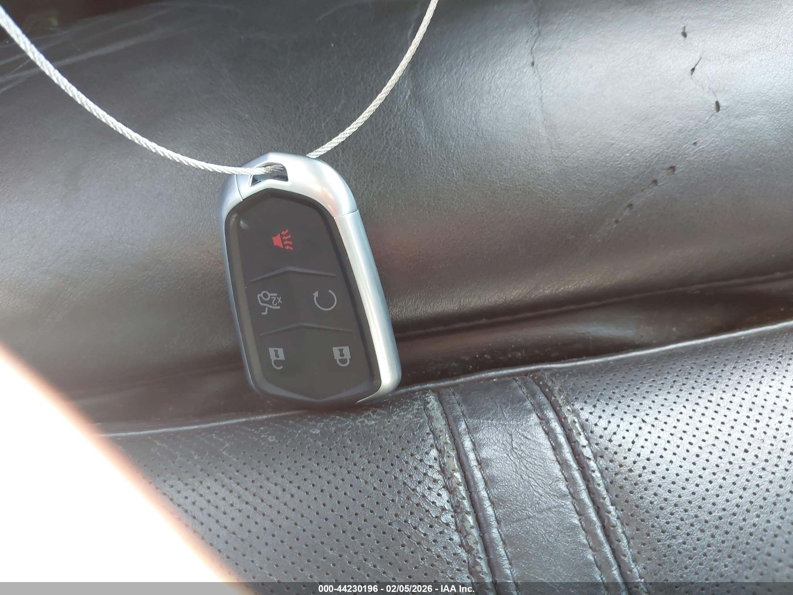 CADILLAC SRX image 11