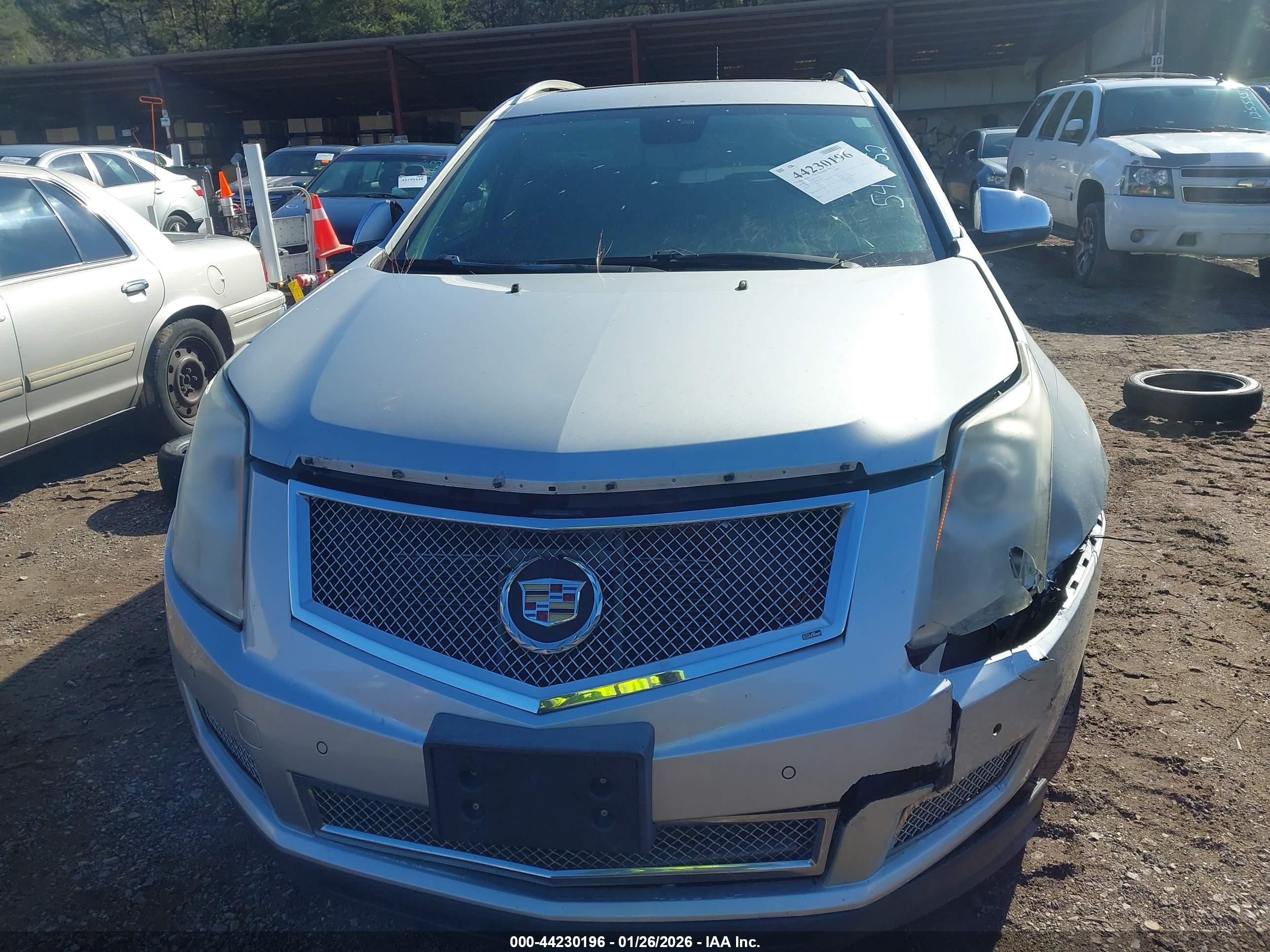 CADILLAC SRX image 6
