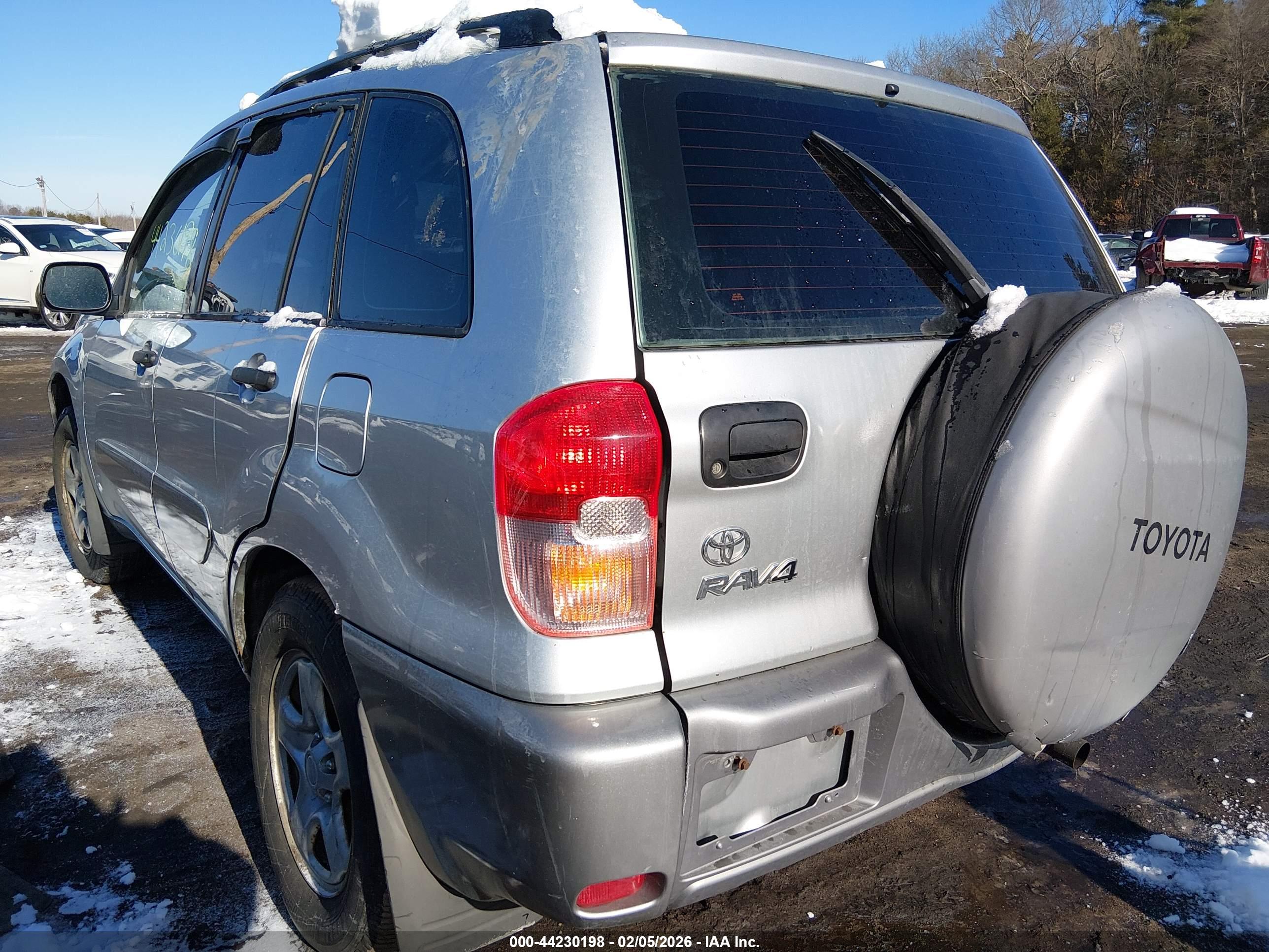 TOYOTA RAV4 image 3