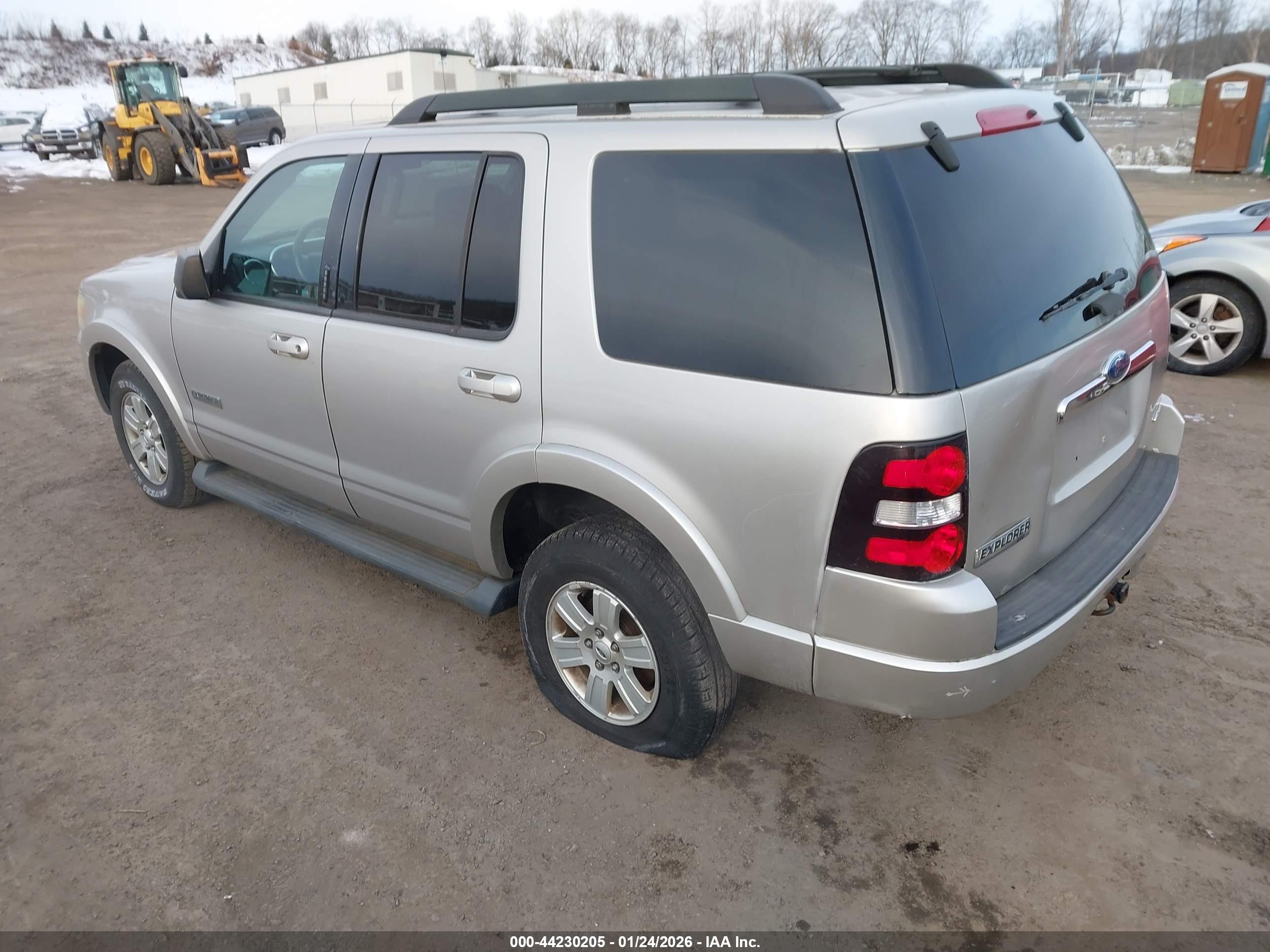 FORD EXPLORER image 3