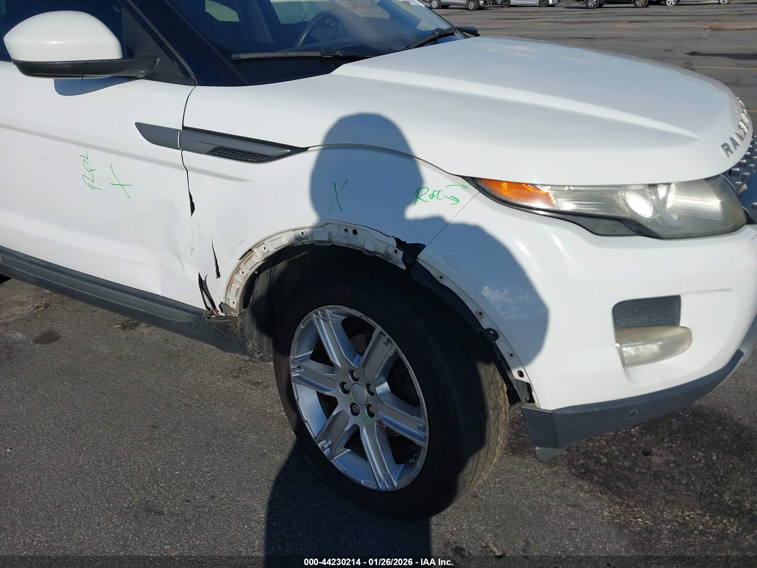 LAND ROVER image 6