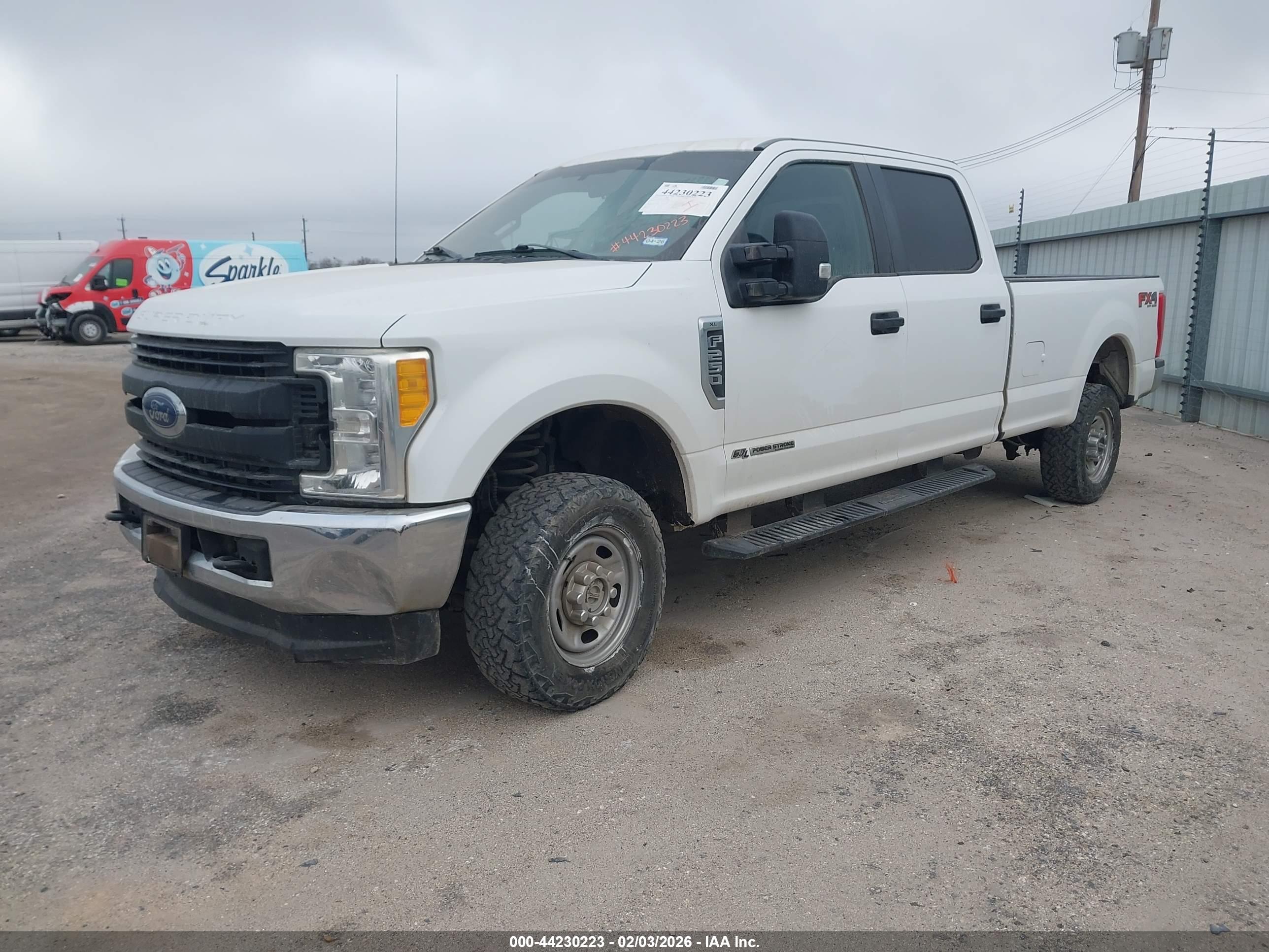 FORD F-250 image 2