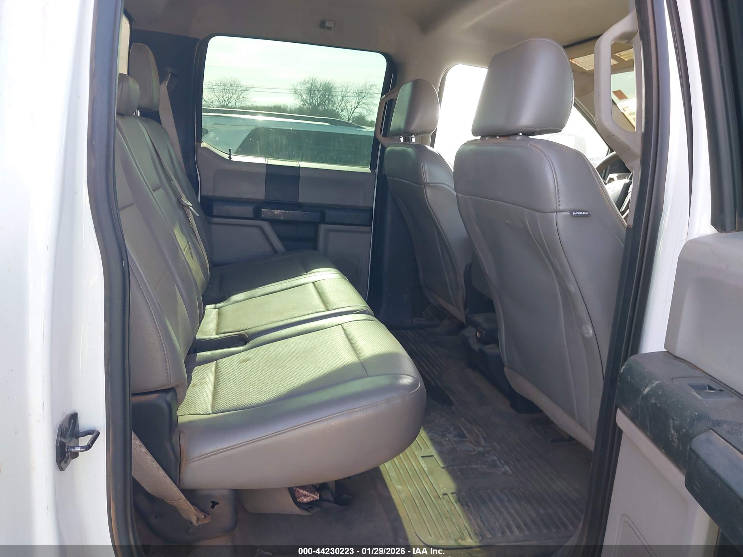 FORD F-250 image 8