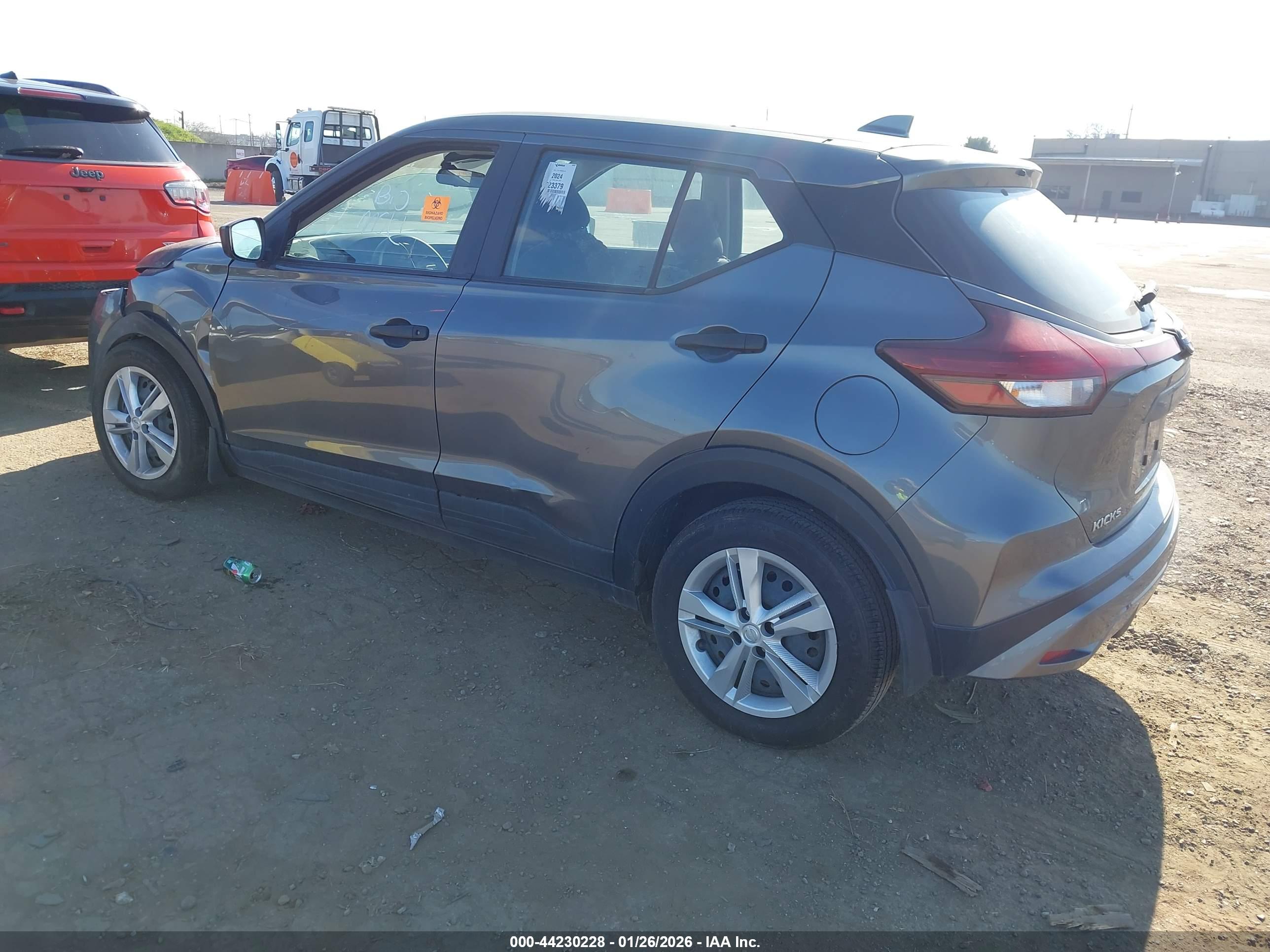NISSAN KICKS image 3