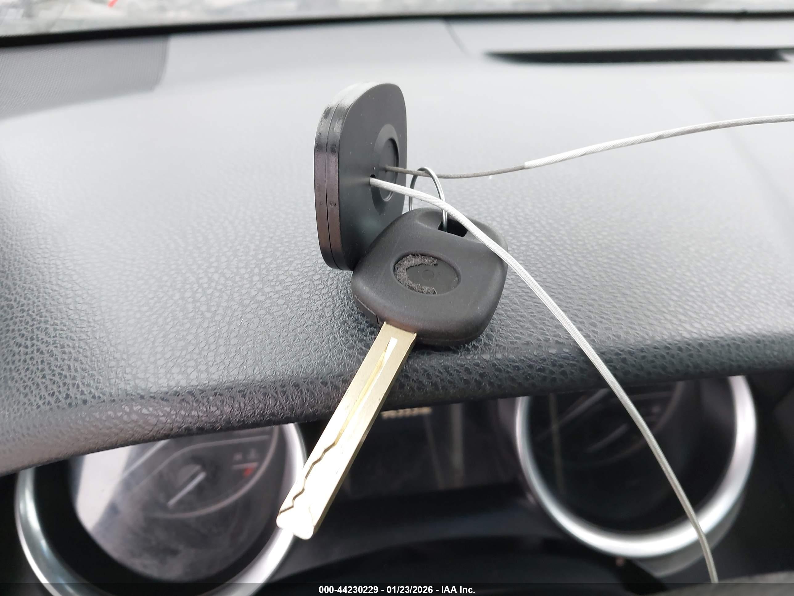 TOYOTA CAMRY image 11