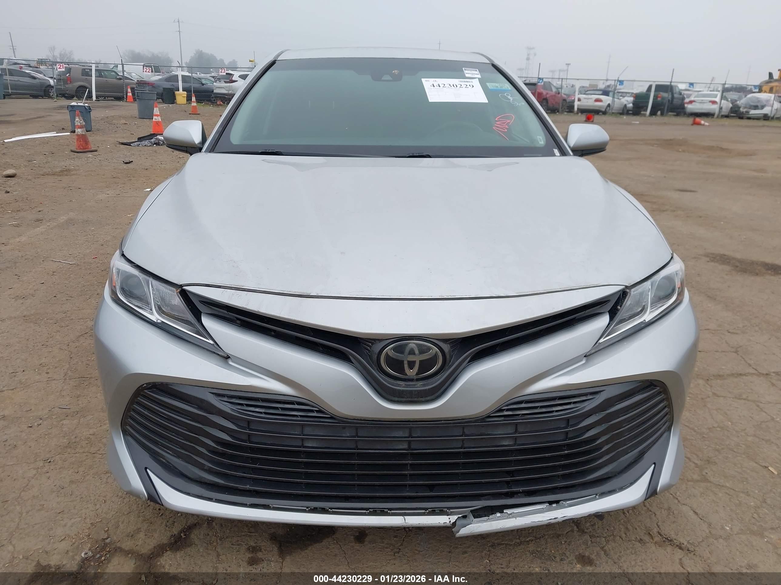 TOYOTA CAMRY image 6