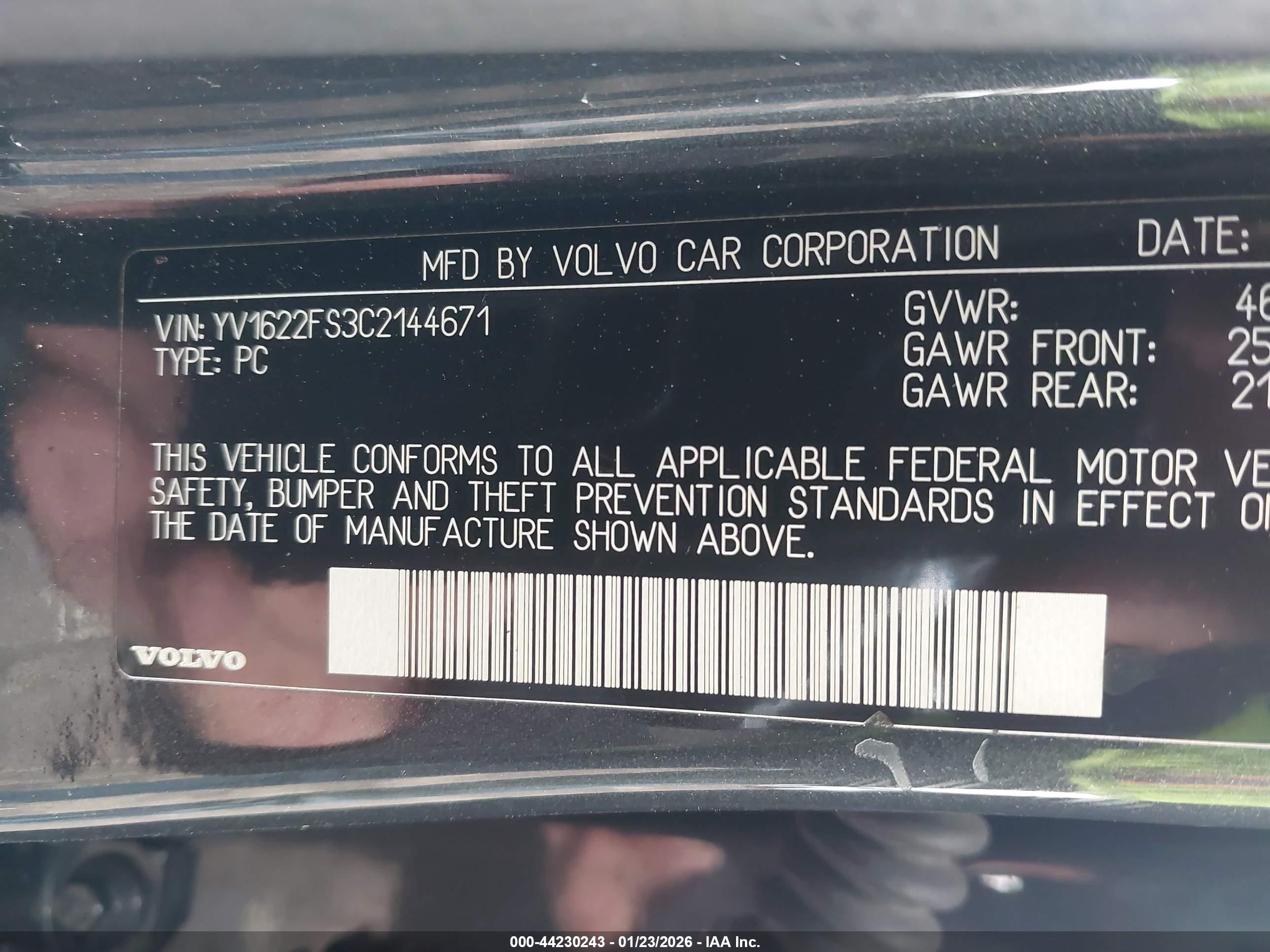 VOLVO S60 image 9