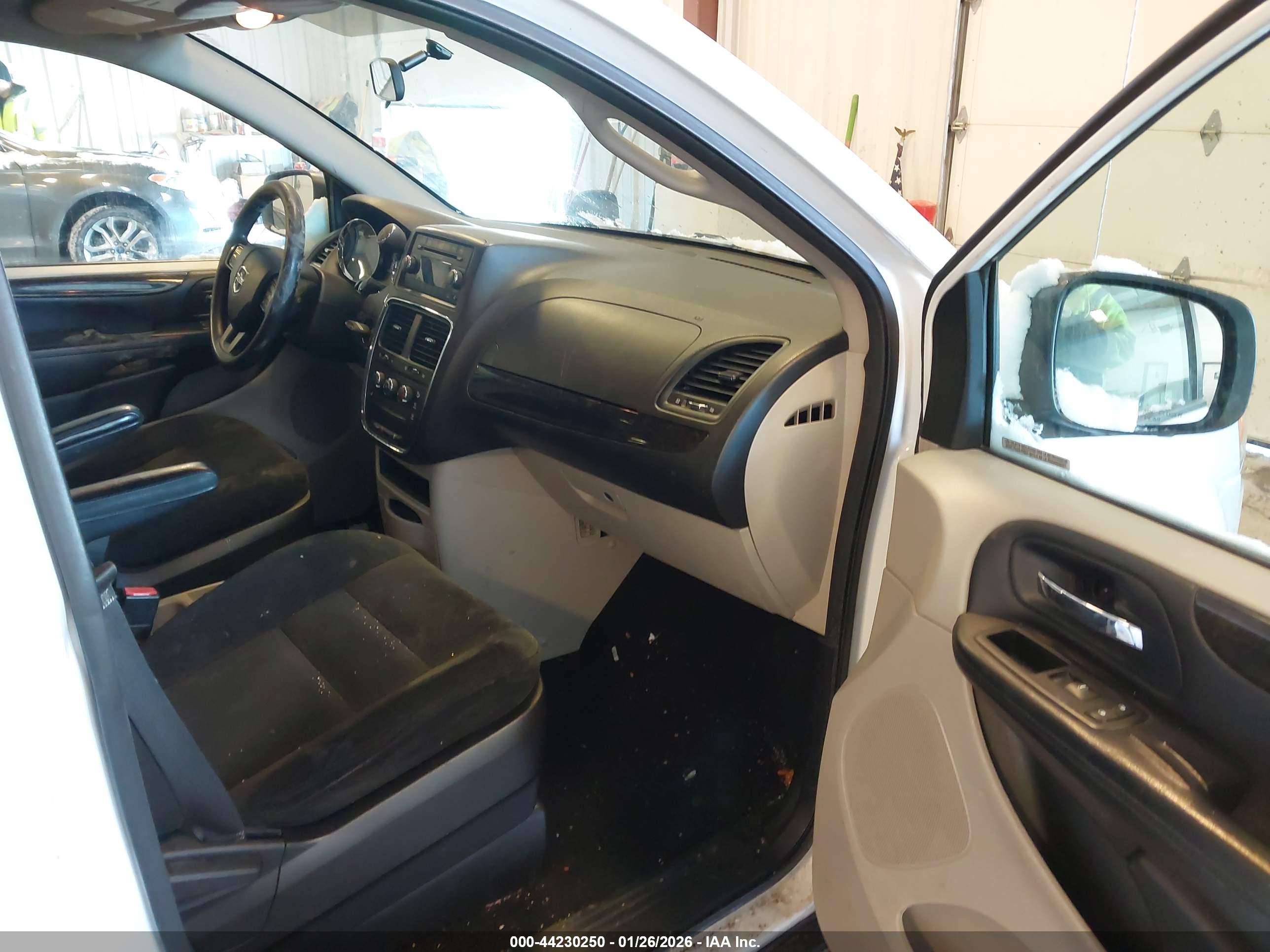 DODGE GRAND image 5