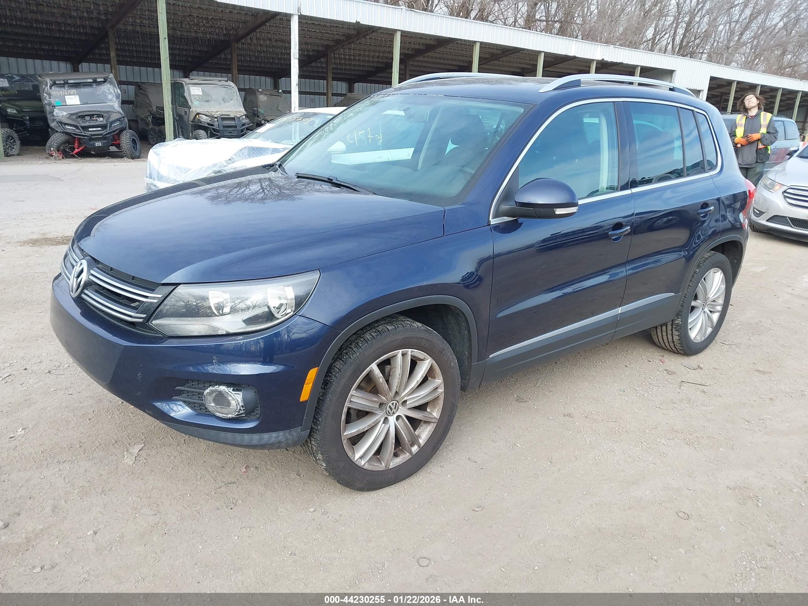 VOLKSWAGEN TIGUAN image 2