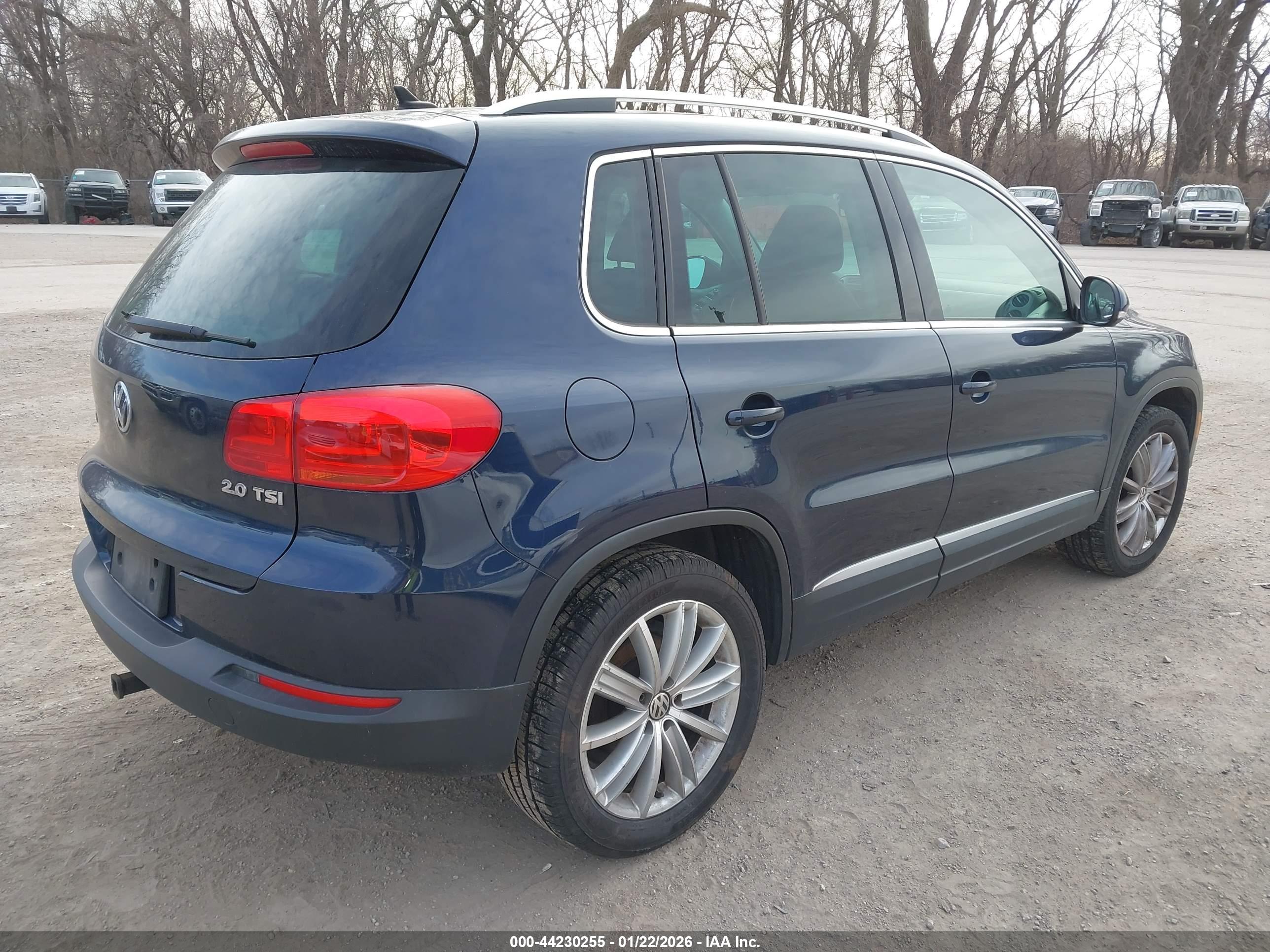 VOLKSWAGEN TIGUAN image 4