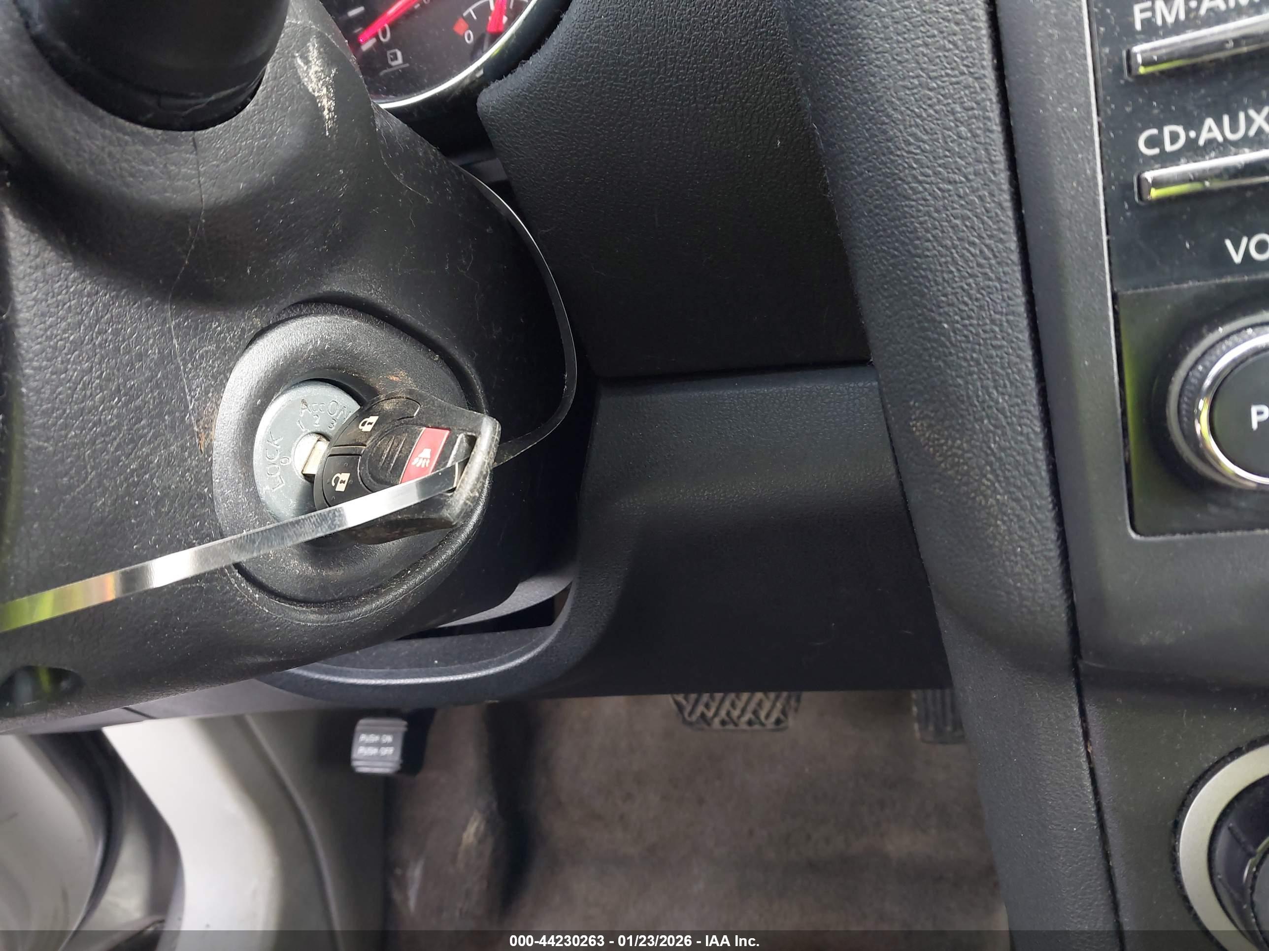 NISSAN ROGUE image 11